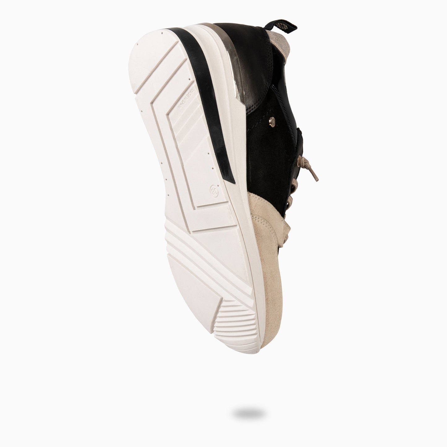 ALBI – calçado desportivo BEIGENEGRO