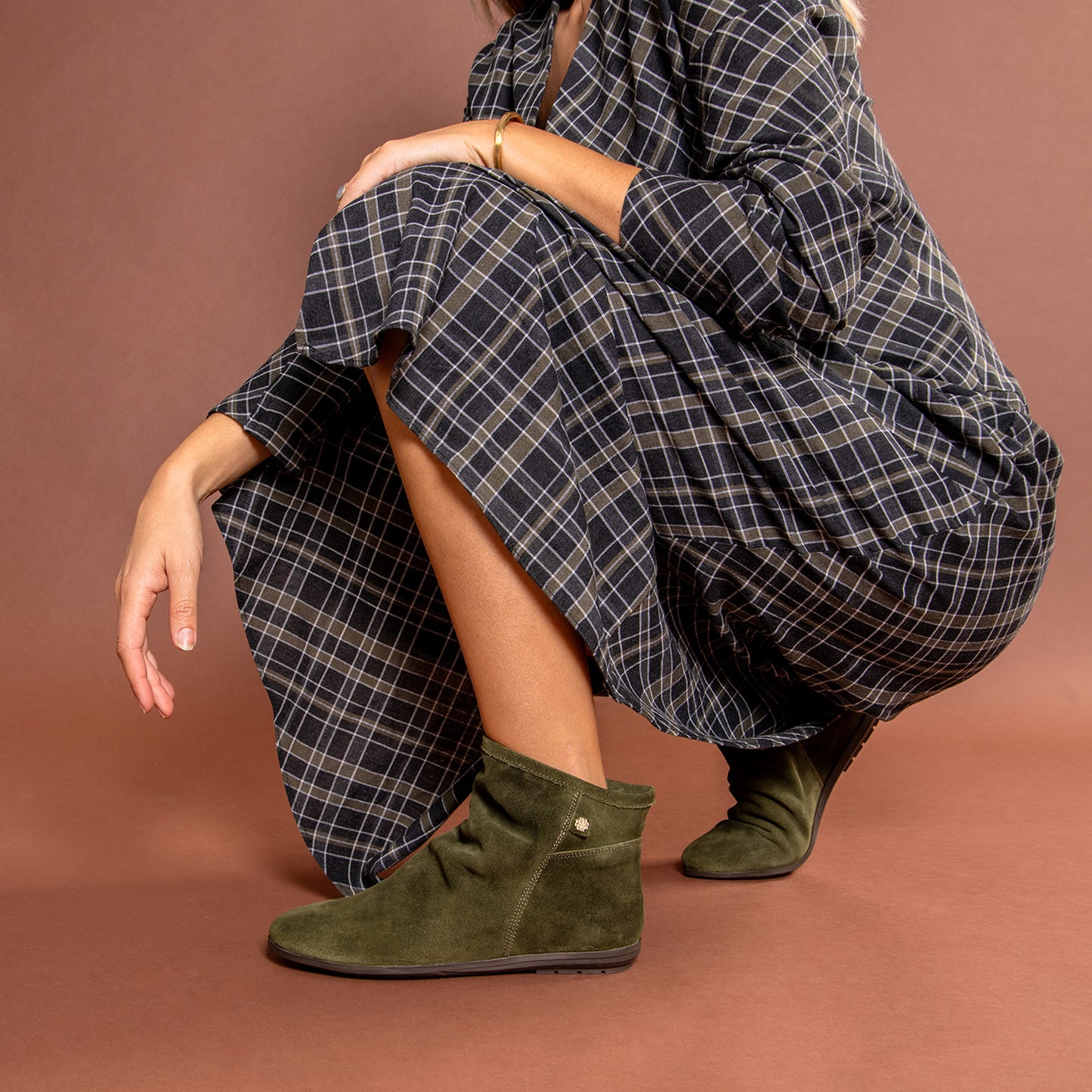 CLAIRE - Botín de serraje estilo Chelsea NEGRO