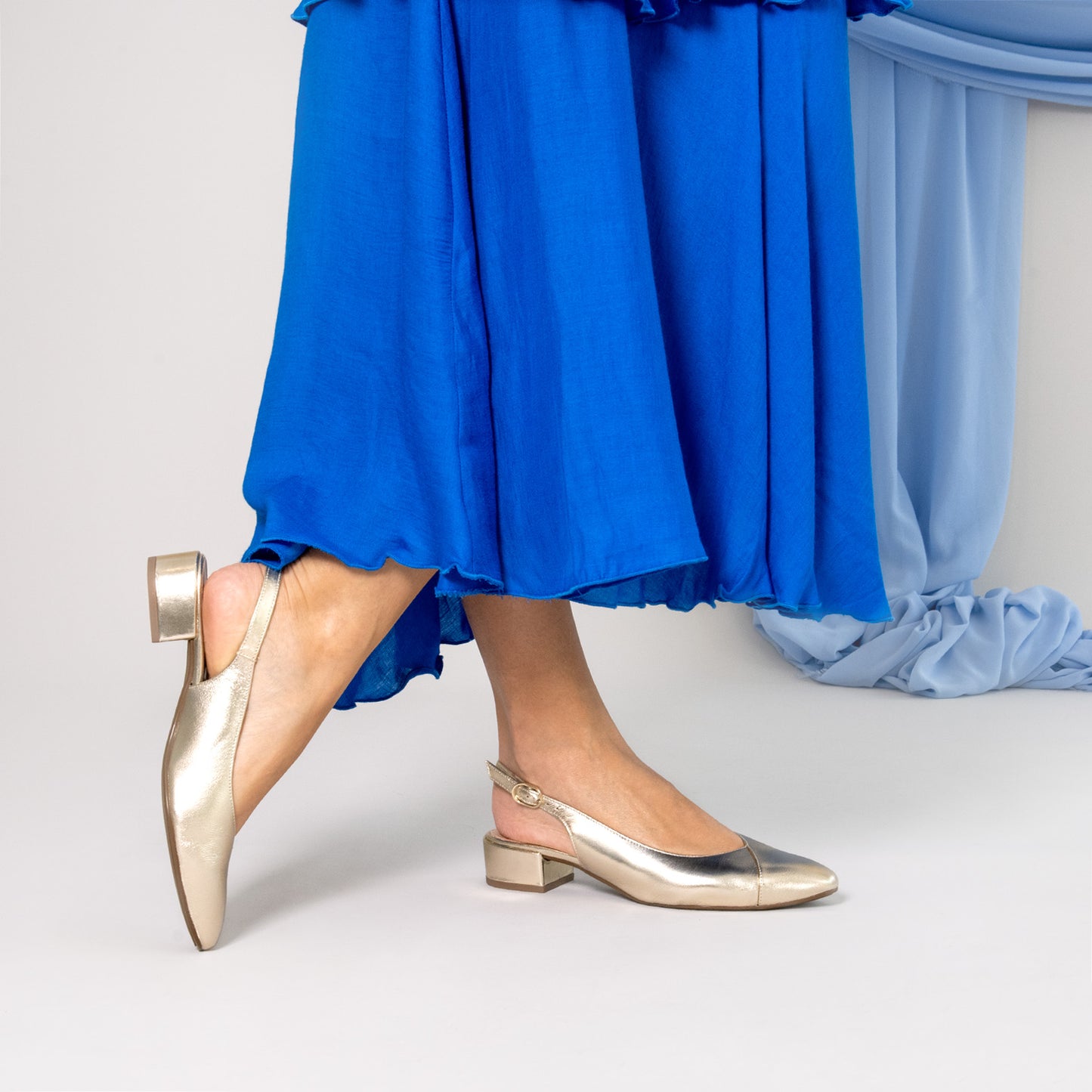 MARTINA - Zapatos Destalonados con puntera cruzada MALVA