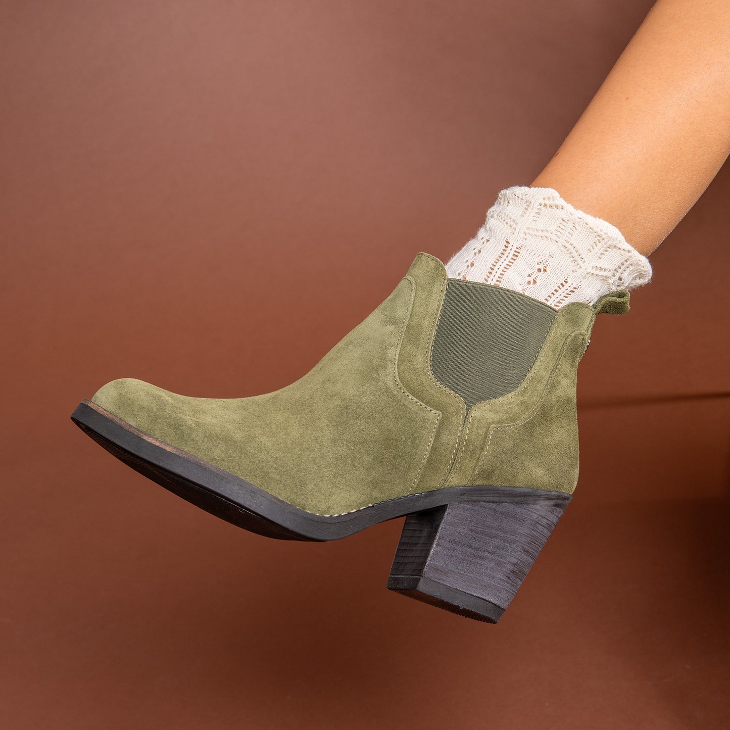 CASSIDY - Botines de tacón alto tipo Chelsea KAQUI