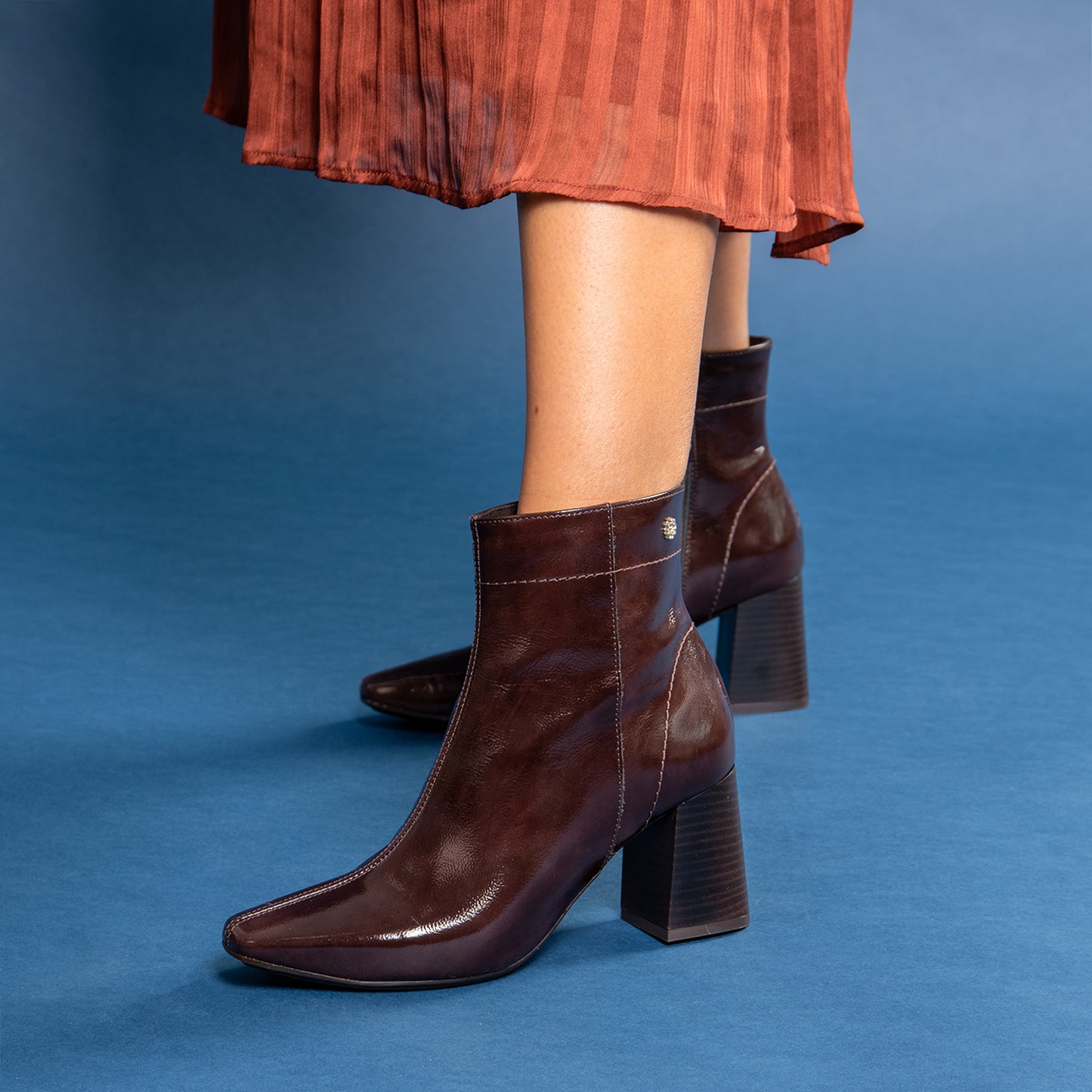 LIPPA - Botines de tacón alto de charol NEGRO