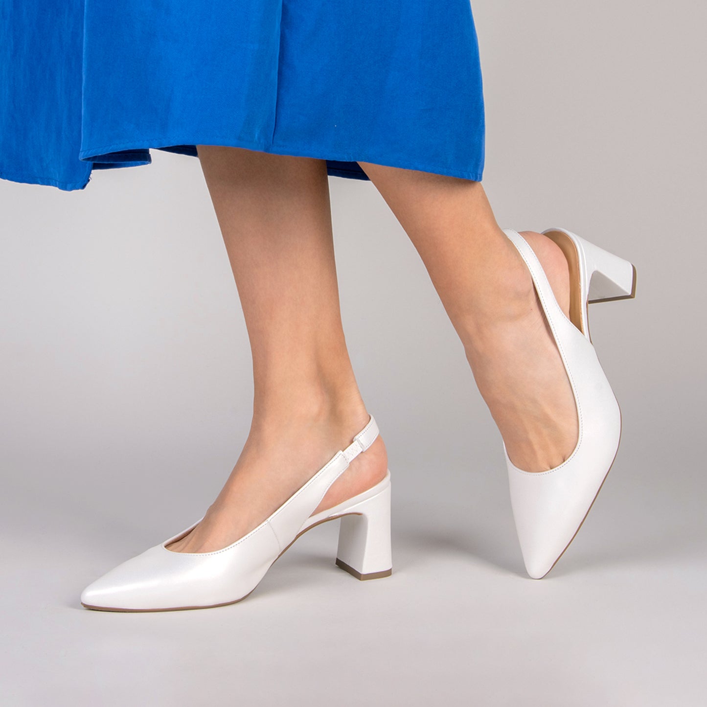 MIRIAM - Zapato destalonado NUDE