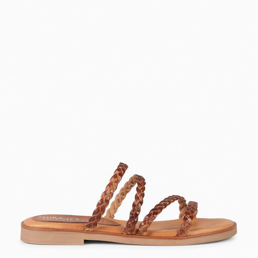 HIDRA - Sandalias planas trenzadas CAMEL - miMaO ®