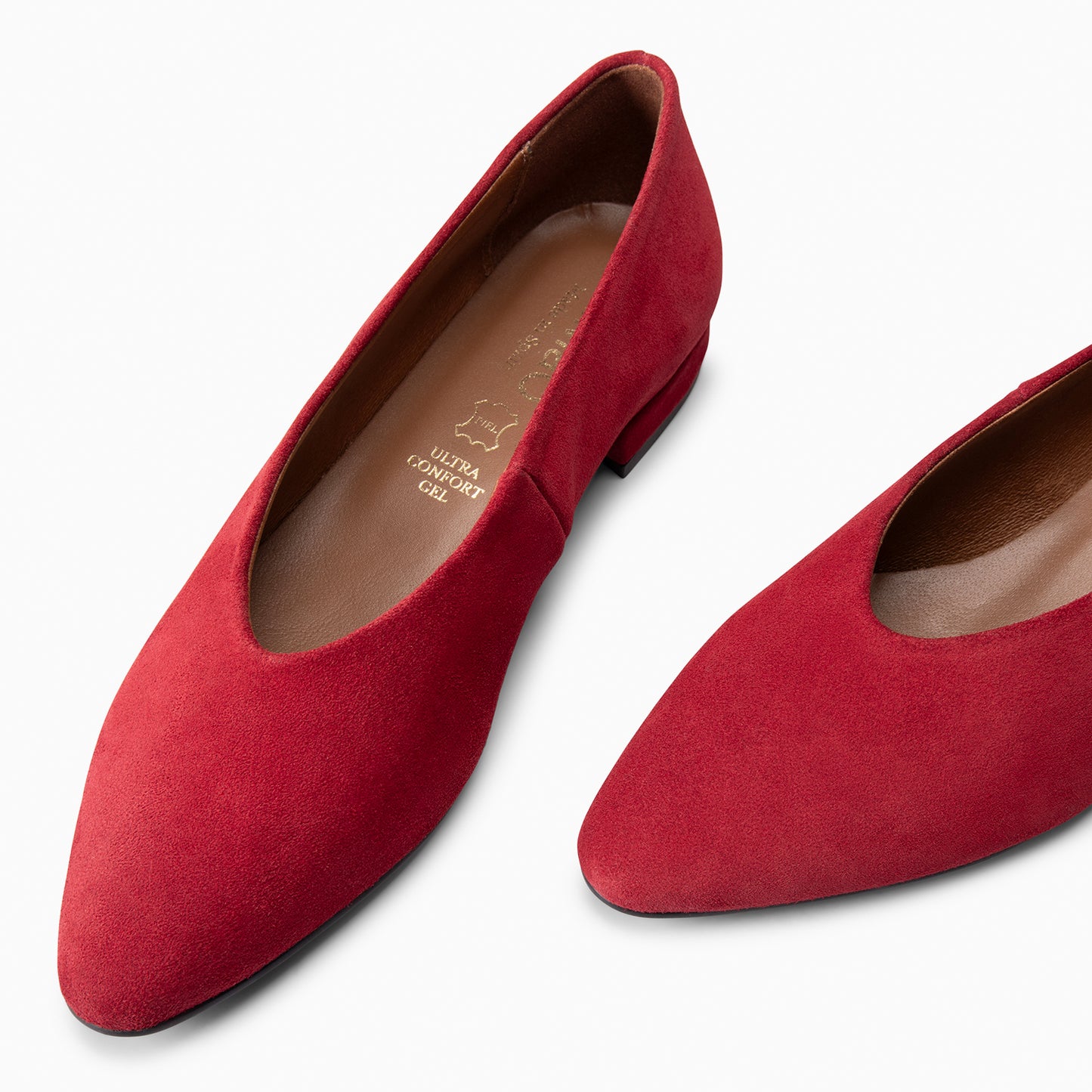 URBAN LACY – Bailarina con tacón bajo en piel de serraje ROJO