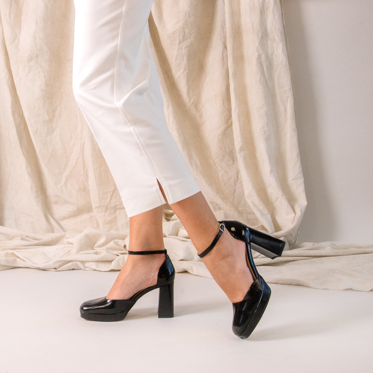 MEGAN - Zapatos con tacón ancho y plataforma NEGRO