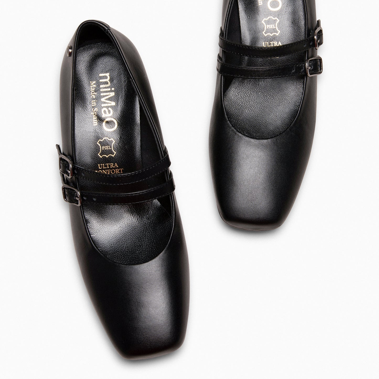 AURA – Mary Janes com salto largo PRETO