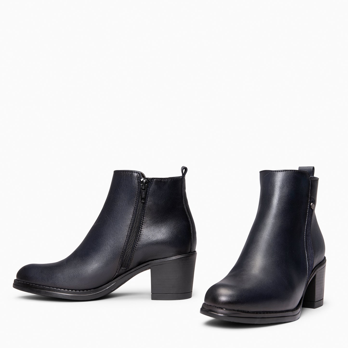 MONTSE  – Botin de tacón ancho de piel MARINO