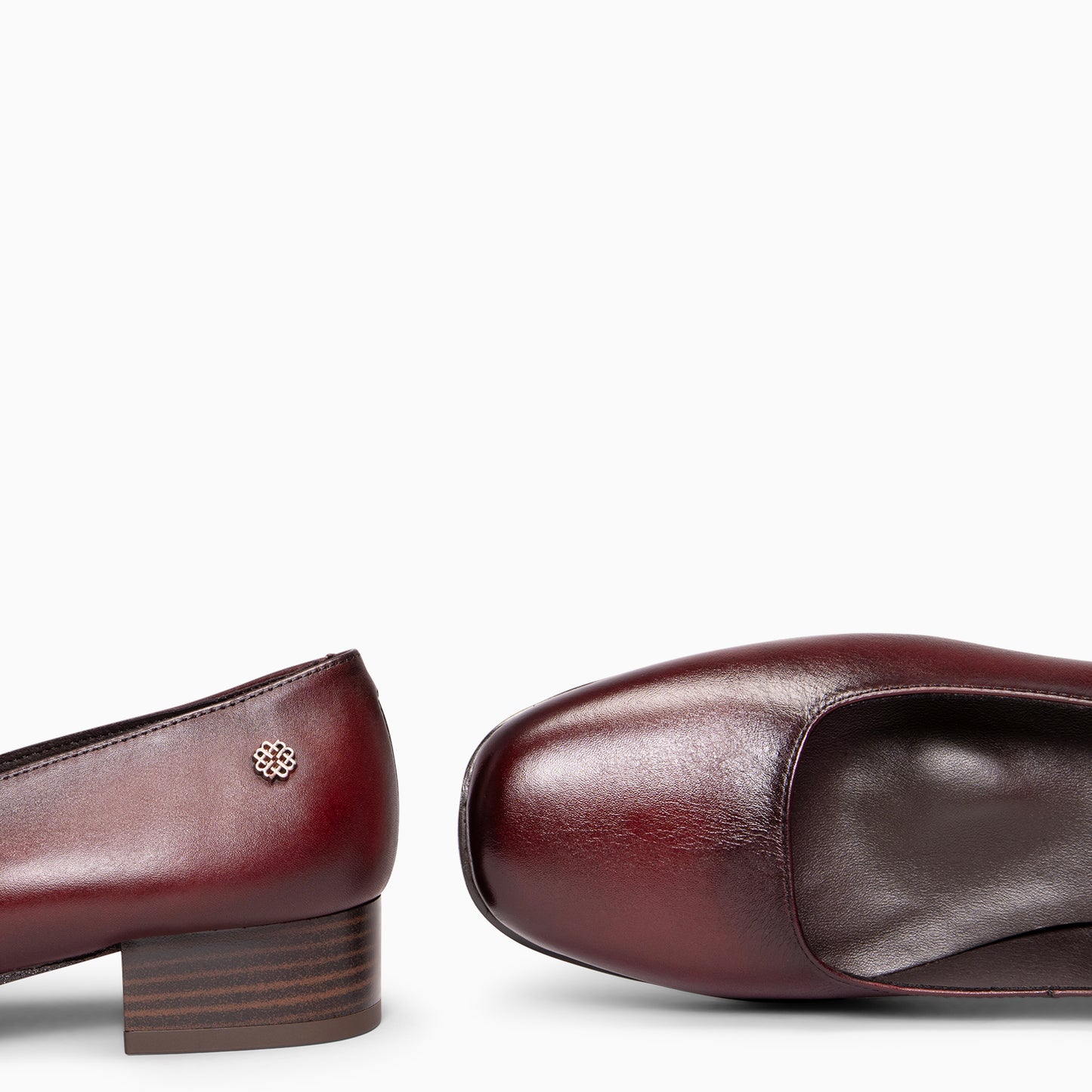 URBAN WIN – Zapato urban de punta cuadrada BURDEOS