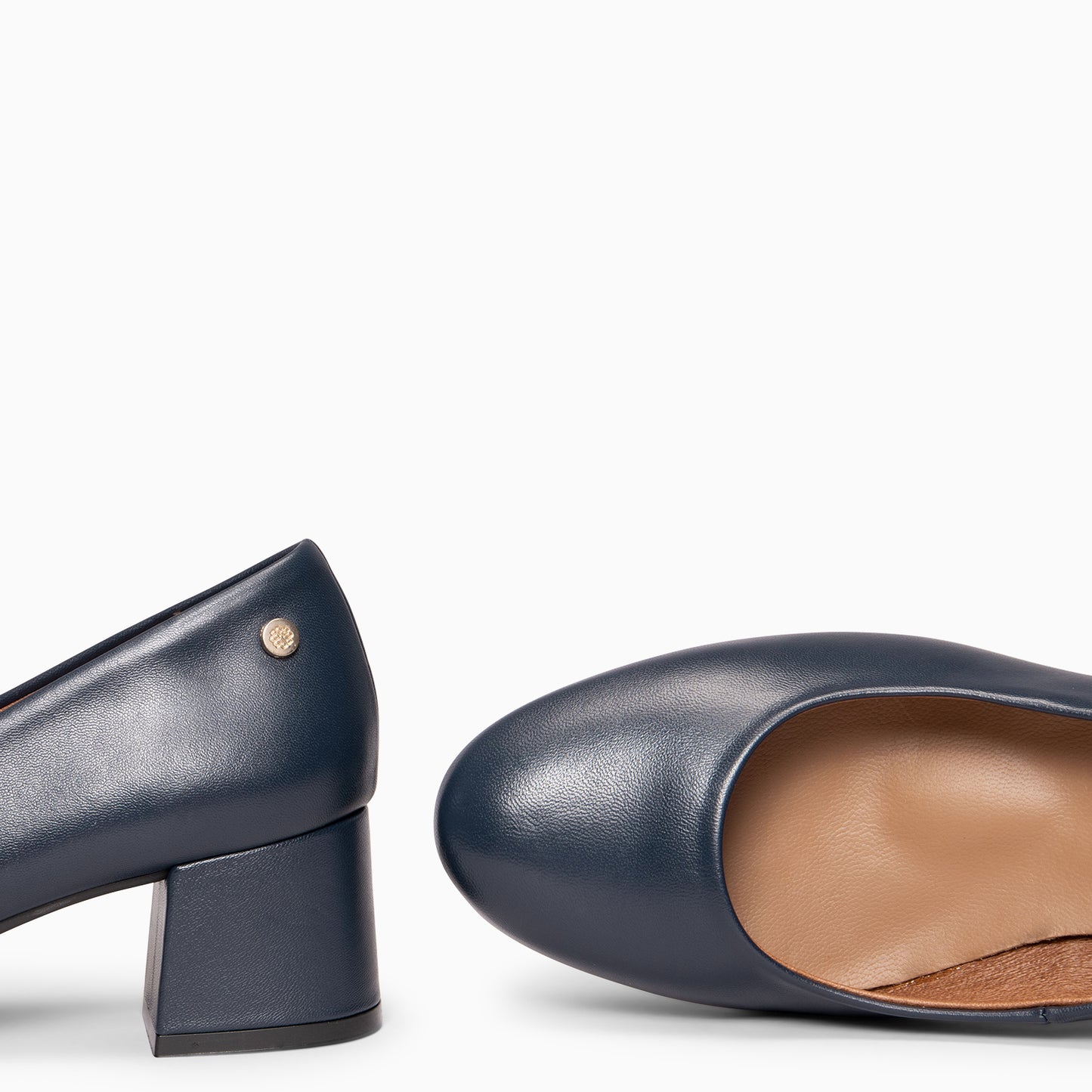 URBAN REDONDO SALÓN – Zapatos de tacón bajo de napa MARINO