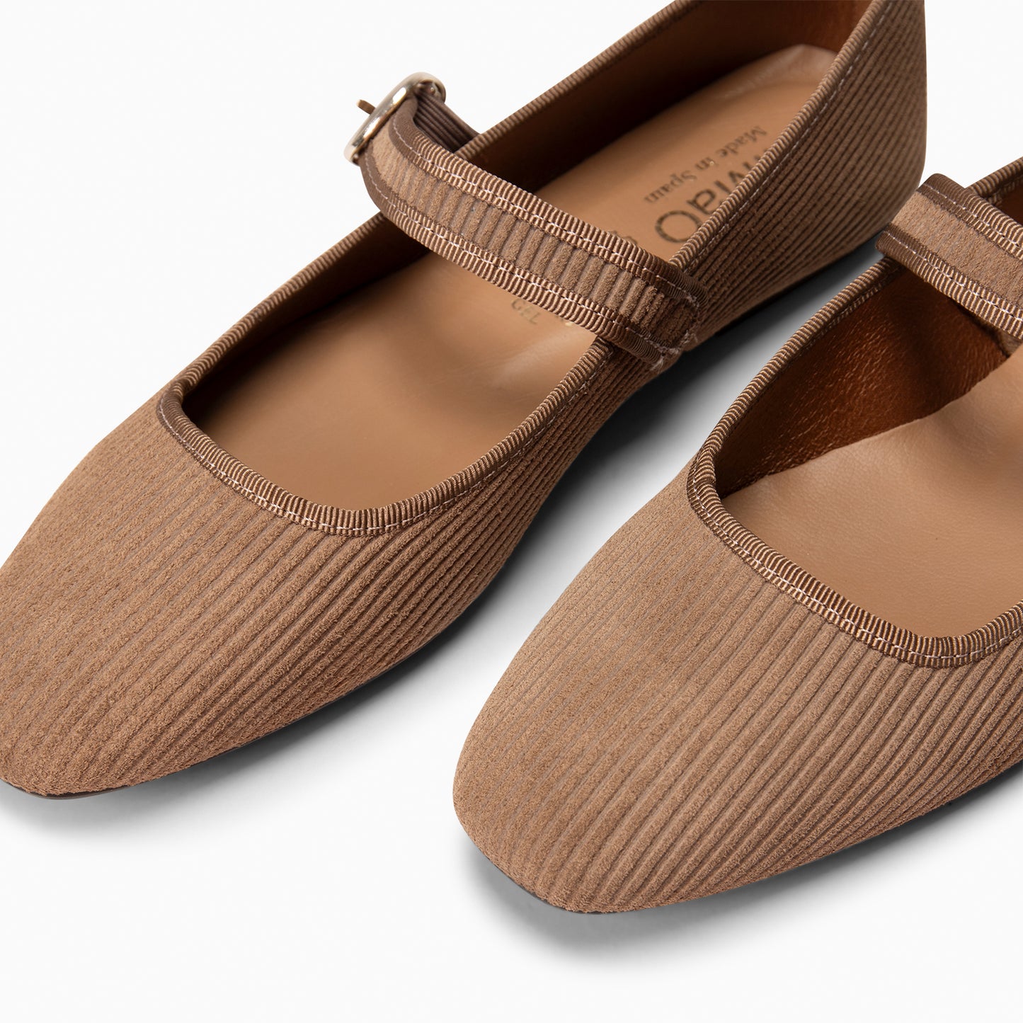 LARA – Merceditas con tira de pana TAUPE