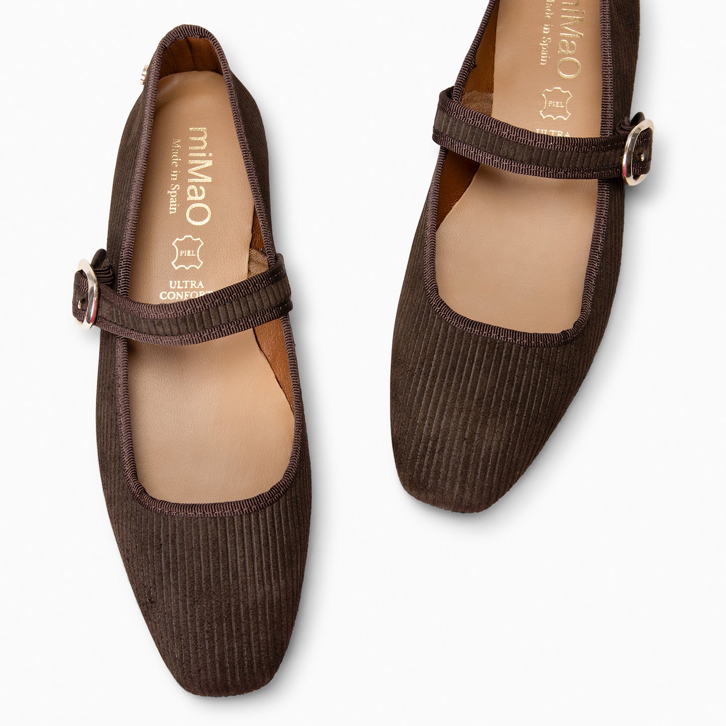 LARA – Merceditas con tira de pana MARRON