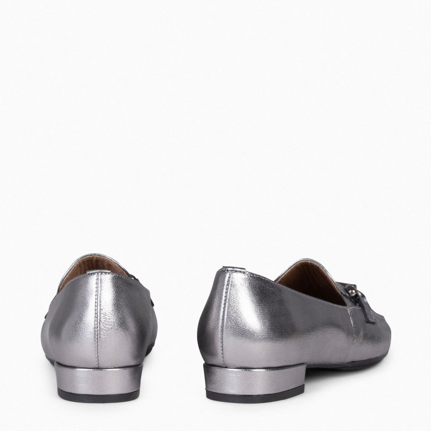 STYLE - Mocasines con detalle metalizado PLATA