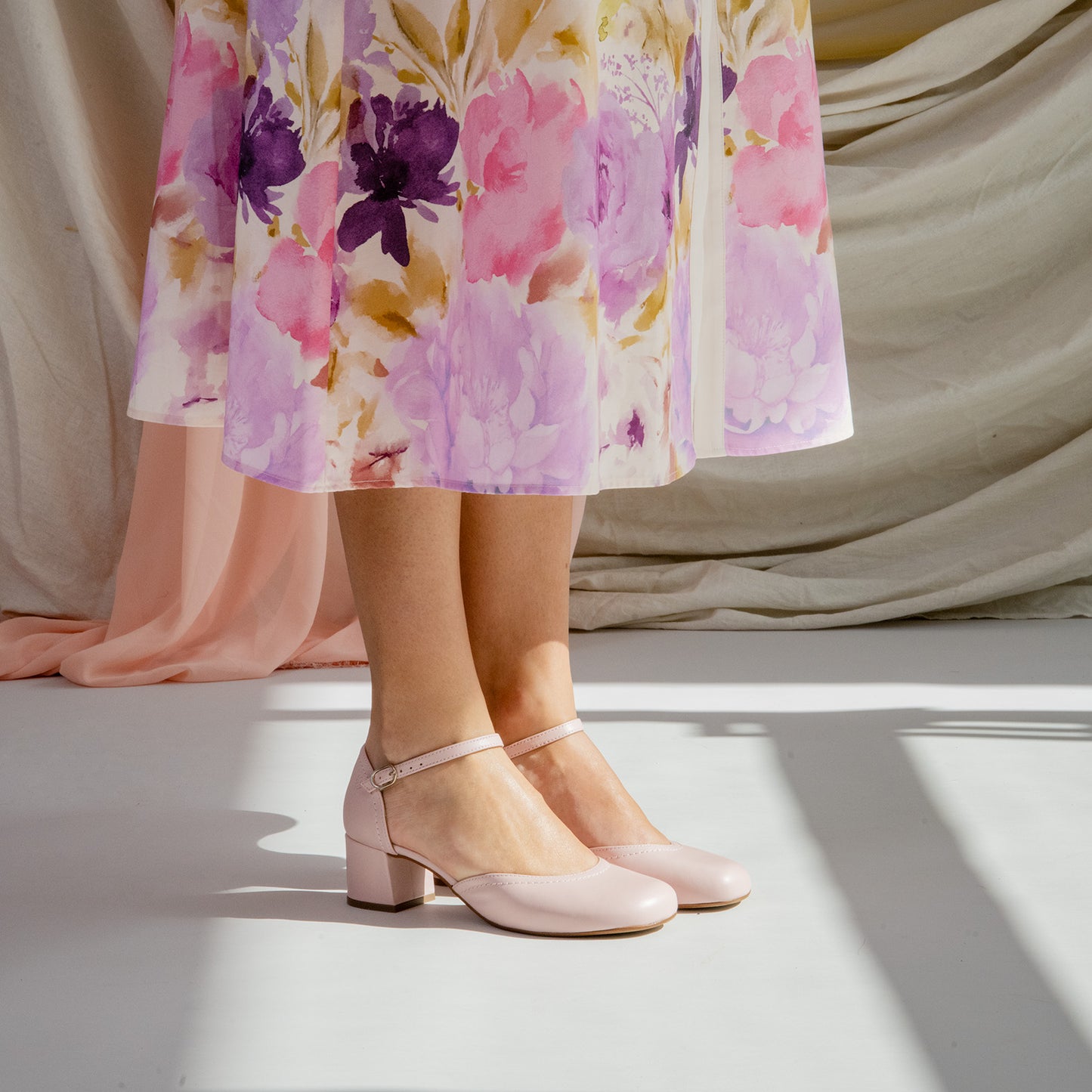 RIO - Tacones de Cuero con Correa al Tobillo ROSA