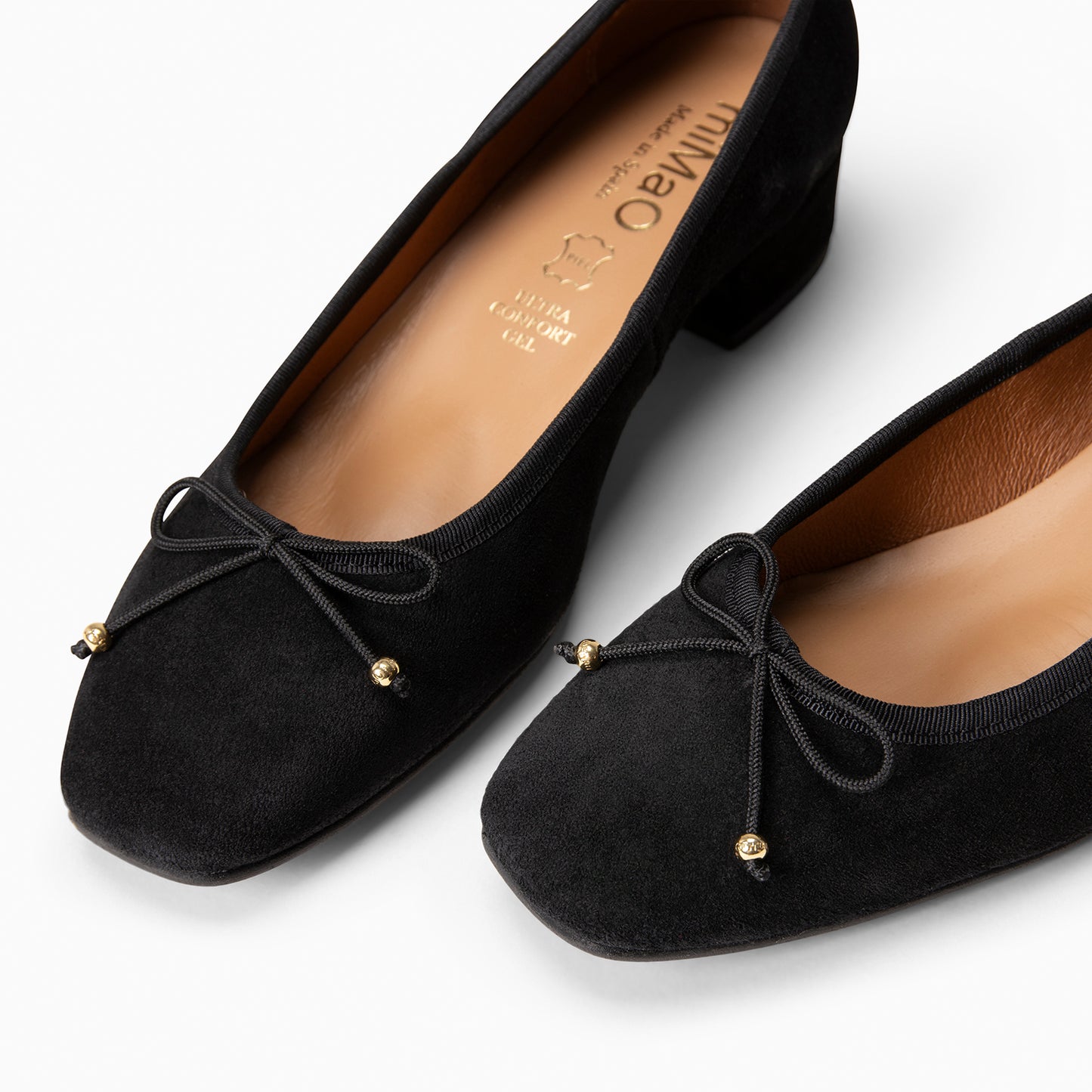 NINA – Bailarina de tacón bajo en piel de serraje NEGRO