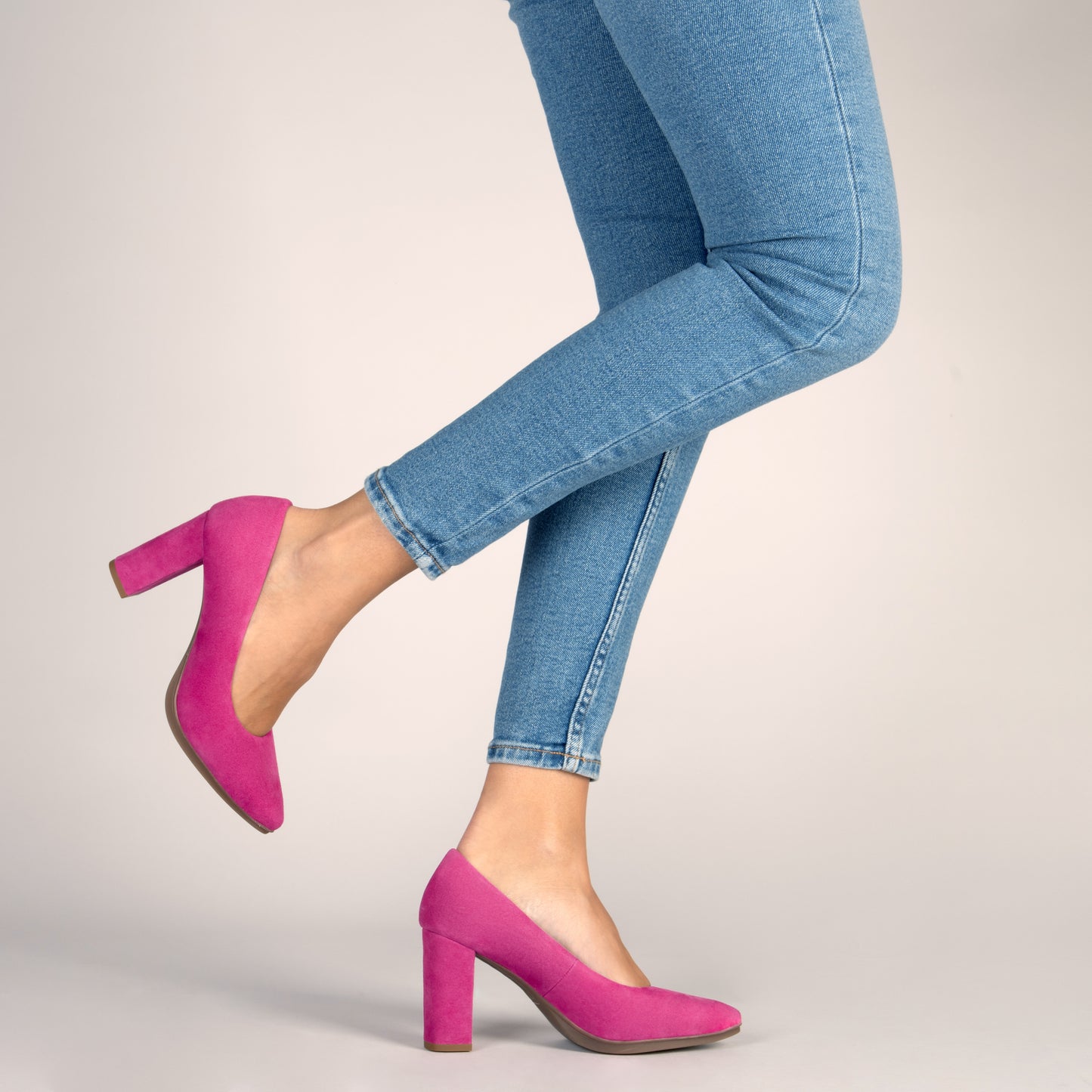 URBAN – Zapatos de tacón alto de ante FUCSIA