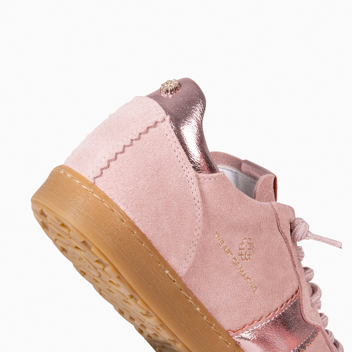 STÜDIO 01 - DEPORTIVOS NUDE