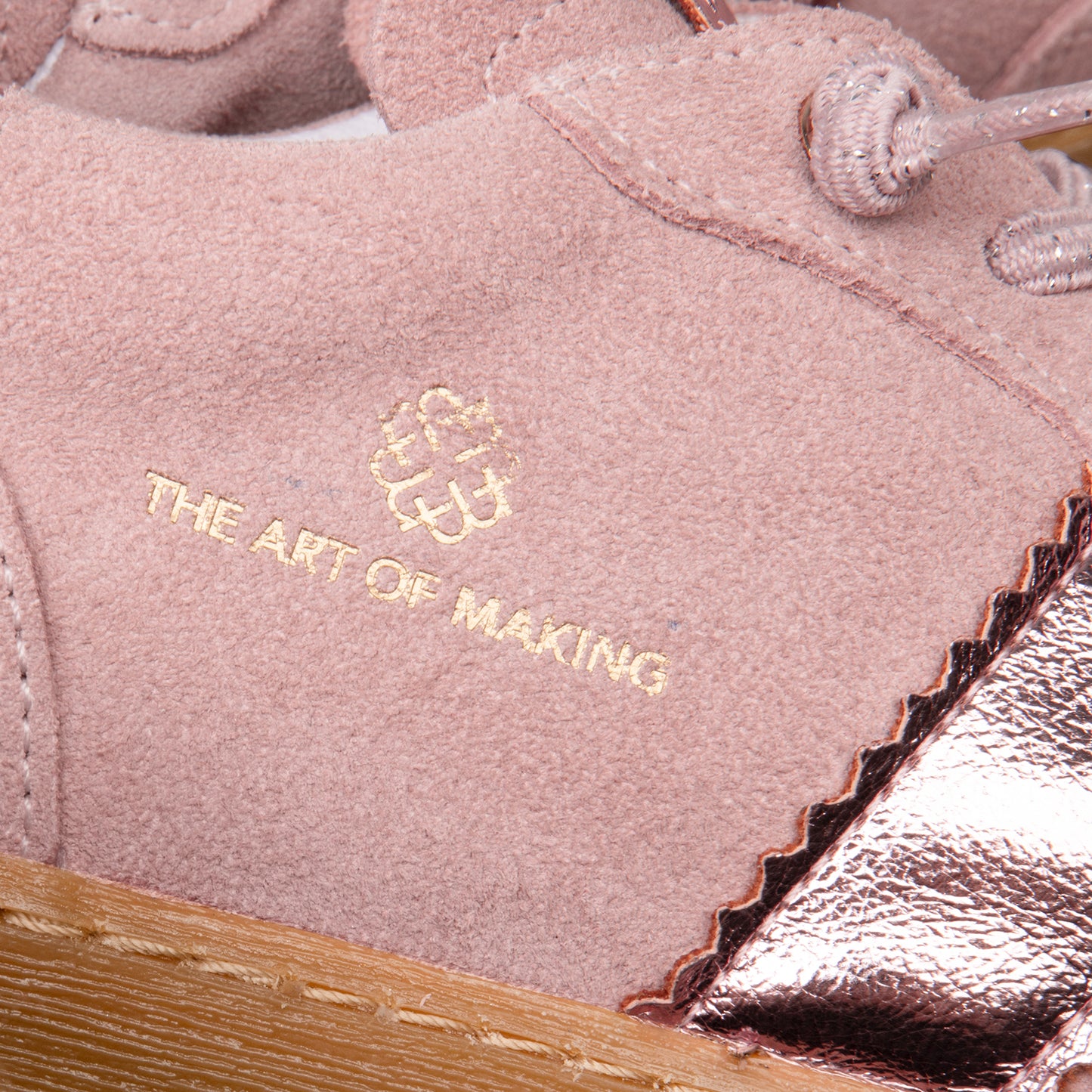 STÜDIO 01 - DEPORTIVOS NUDE