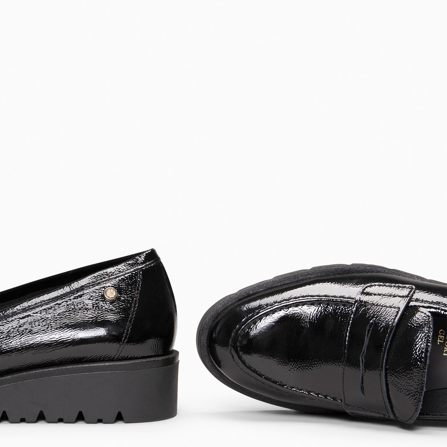 DAFNE - Mocasín con cuña NEGRO CHAROL