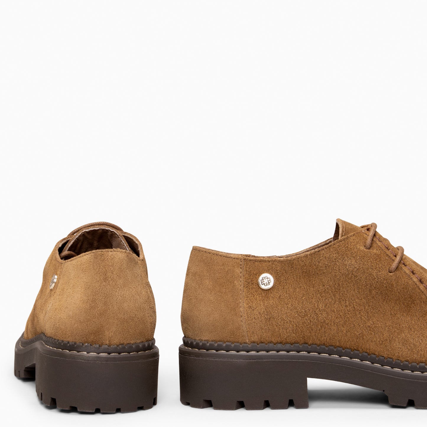 YALE – Mocasin con suela track con cordones CUERO