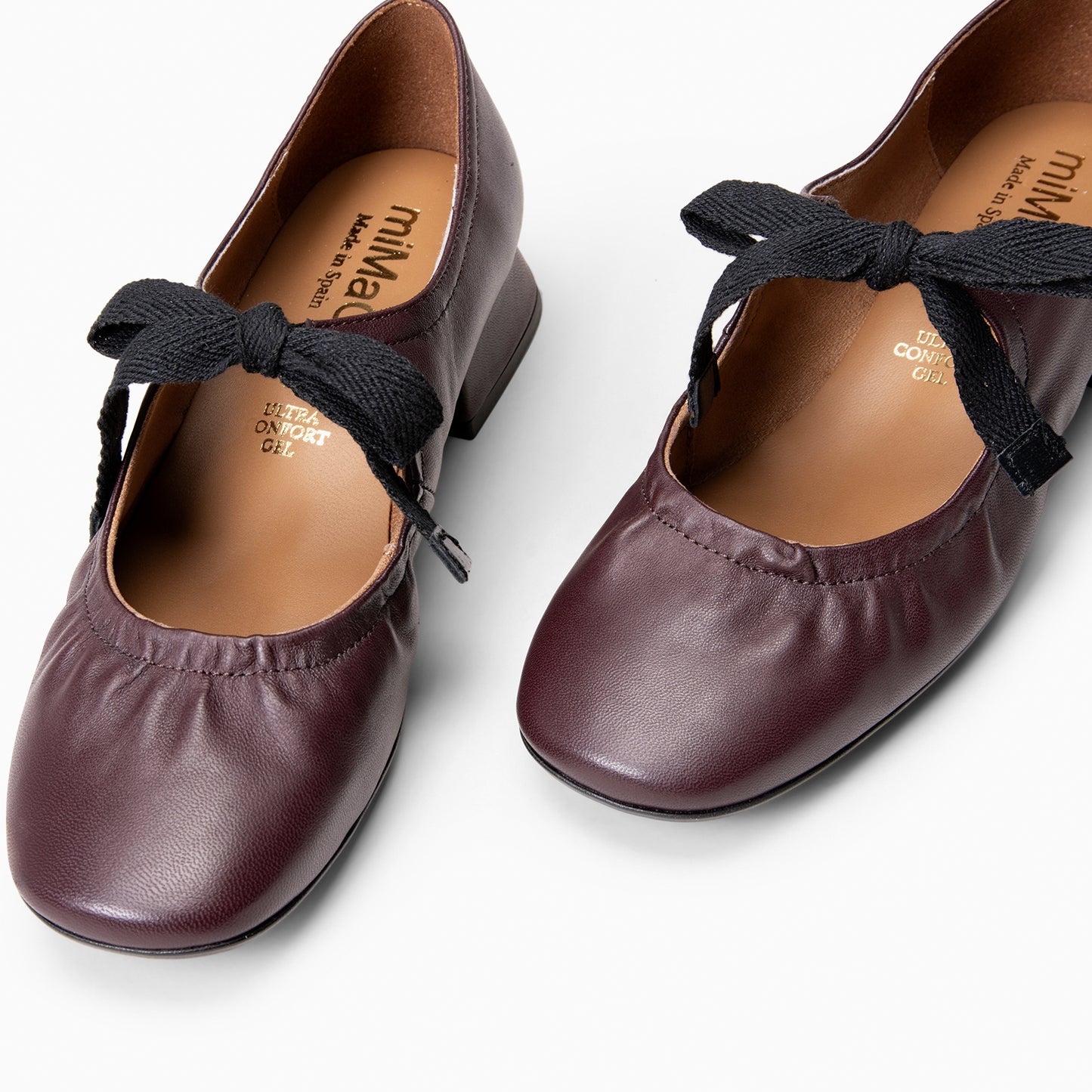 CORA– Merceditas con lazo BURDEOS