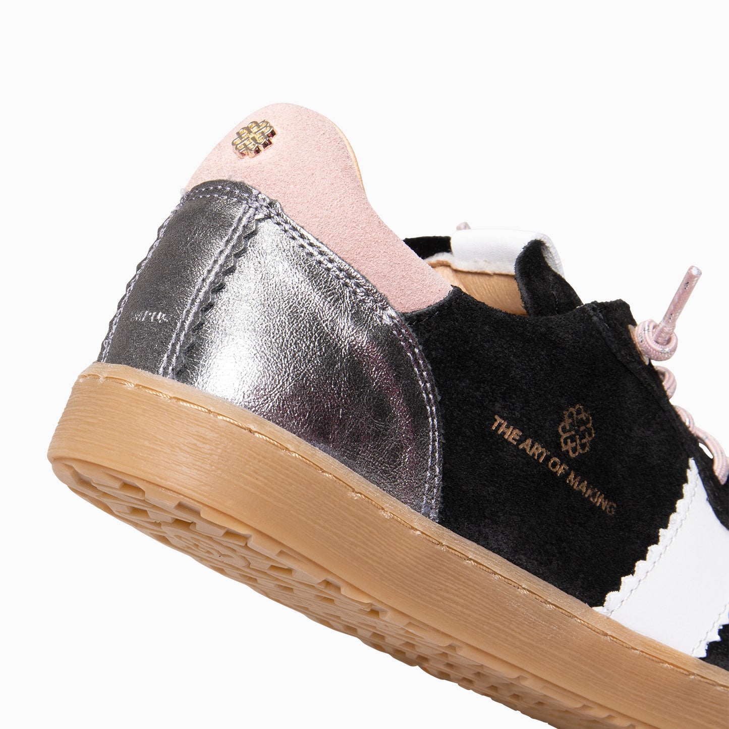 STÜDIO 01 - Deportivos  NEGRO ROSA