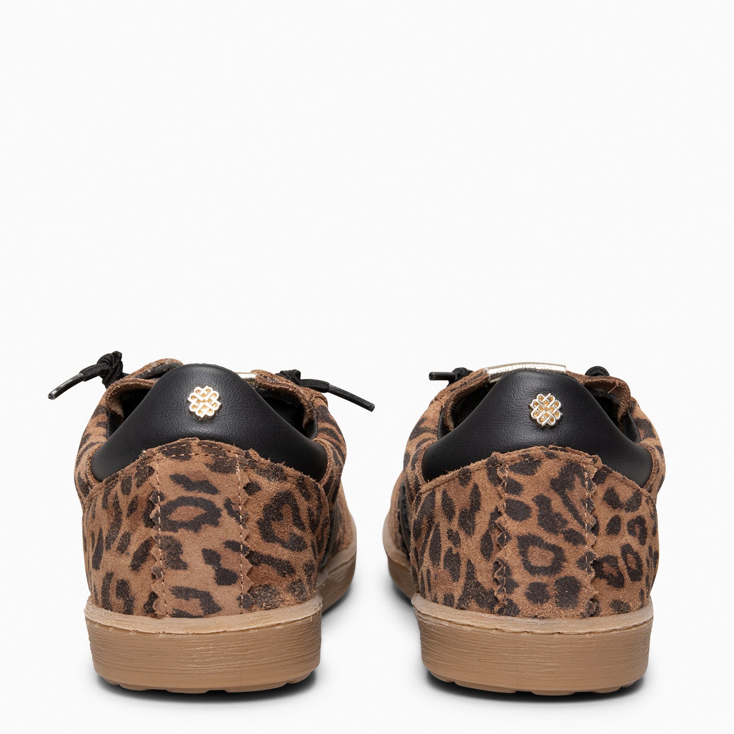 STÜDIO 01 - Deportivos LEOPARDO