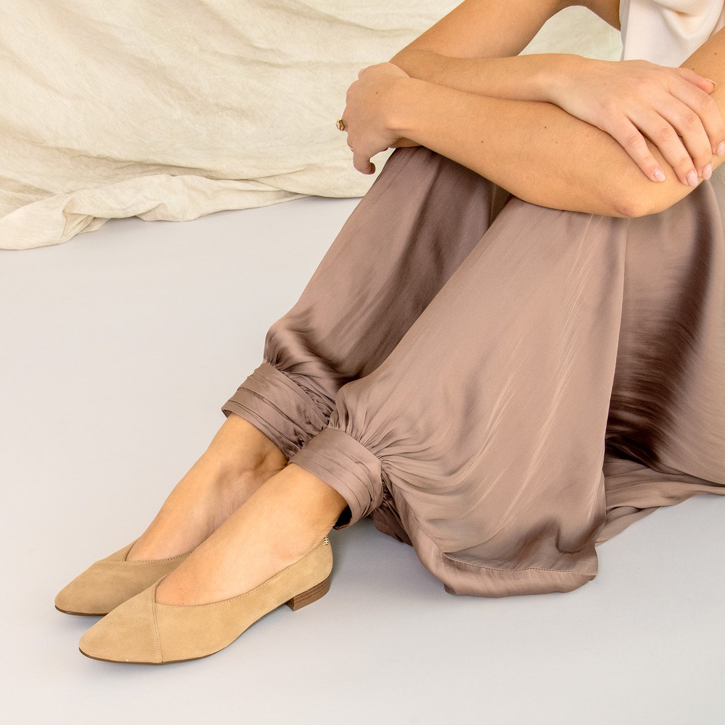 MARIE - Zapatos de tacón Bajo de punta fina BEIGE