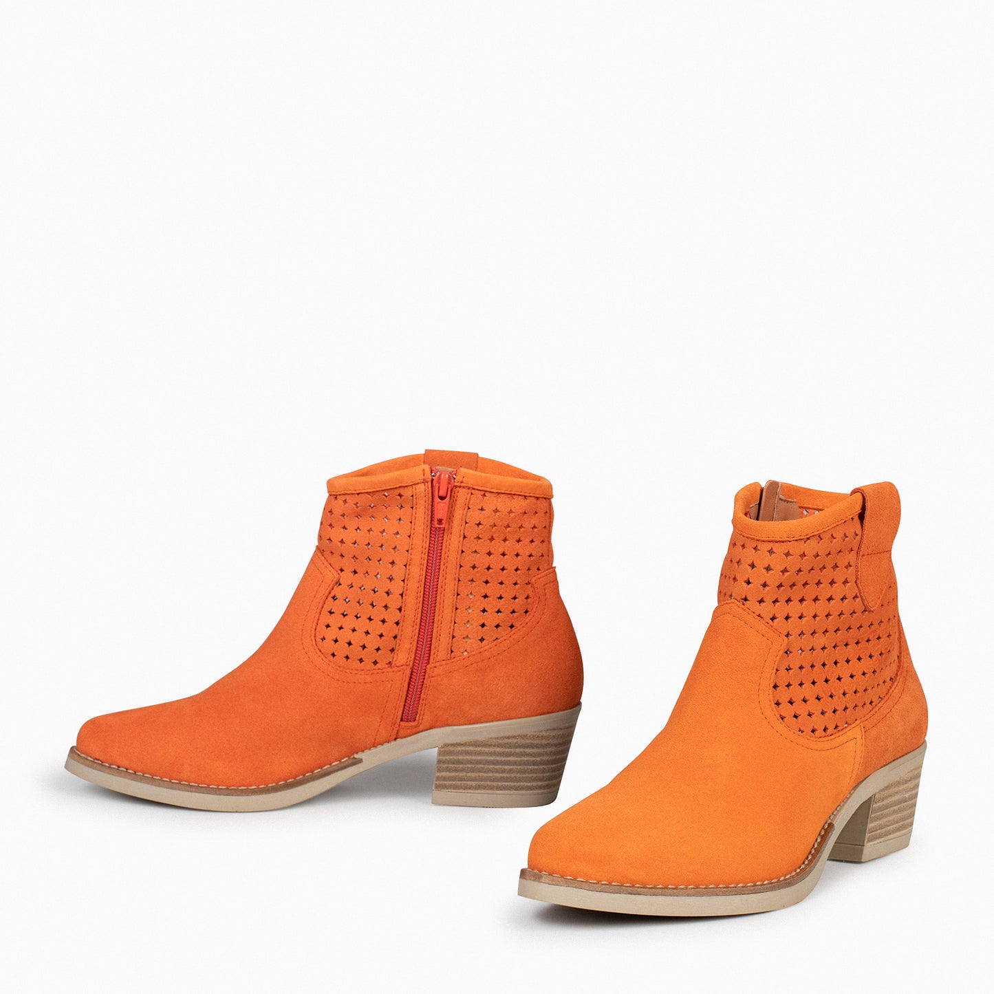 HOUSTON – Botines cowboy con tacón  NARANJA