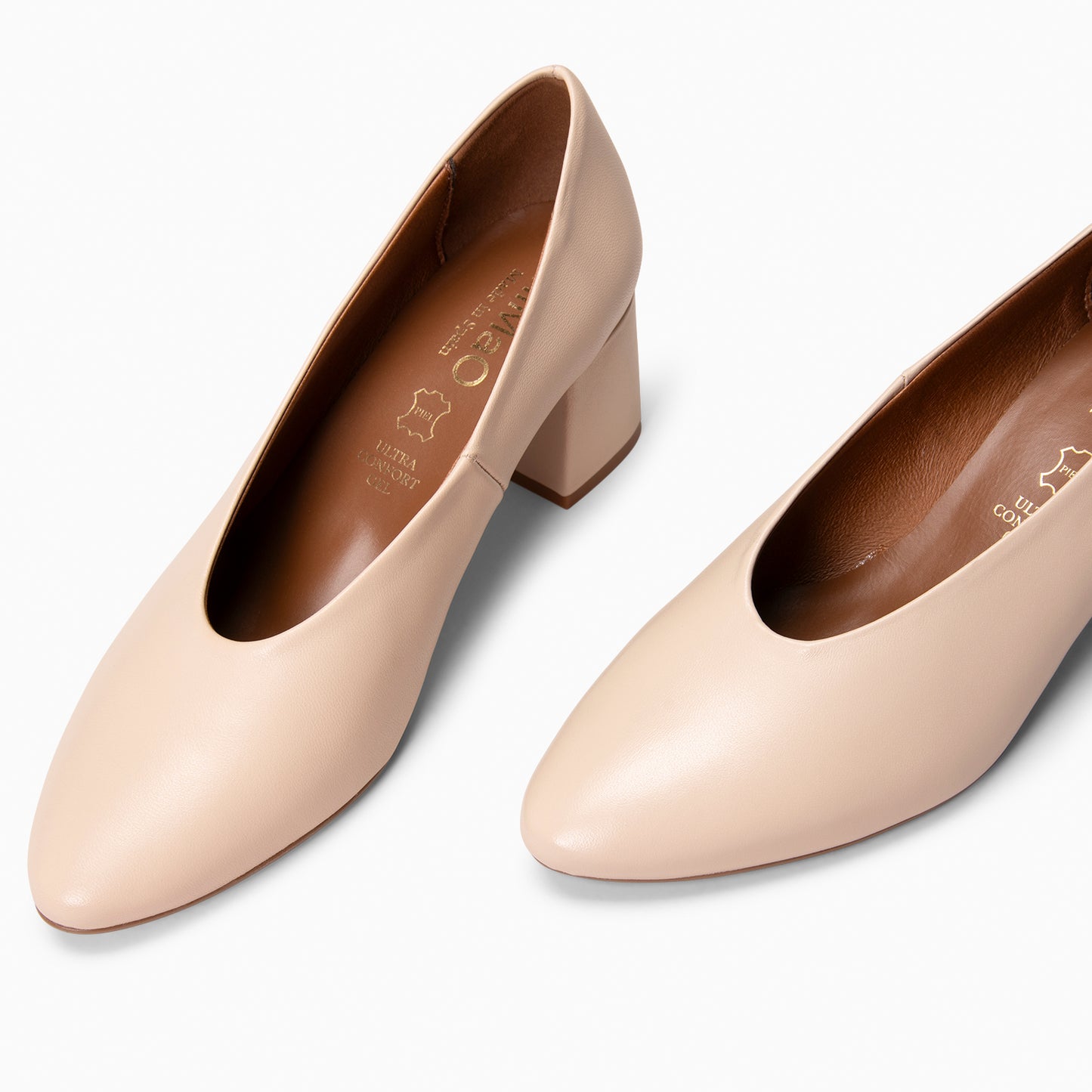 URBAN STYLE NAPA – Zapato de tacón ancho en piel BEIGE