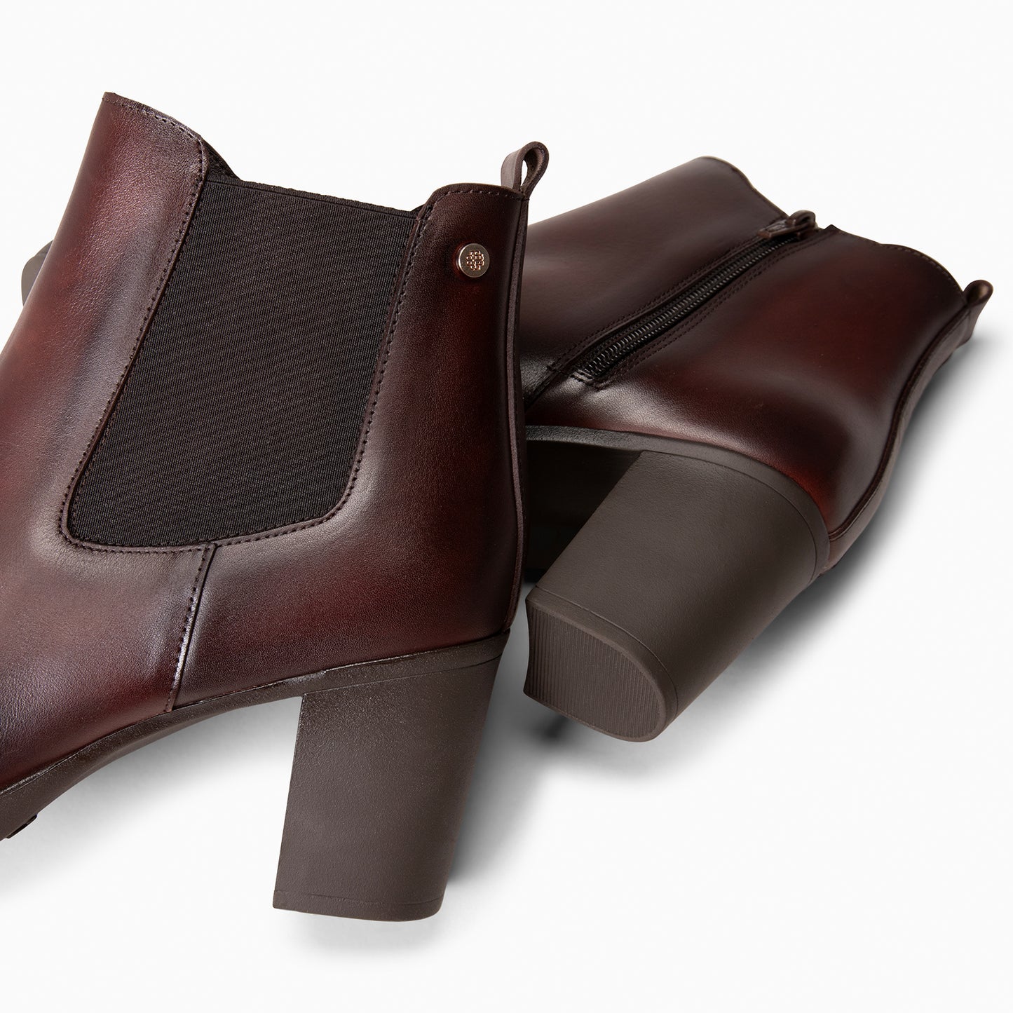 SABRINA – Botin de tacón alto con elástico lateral MARRON