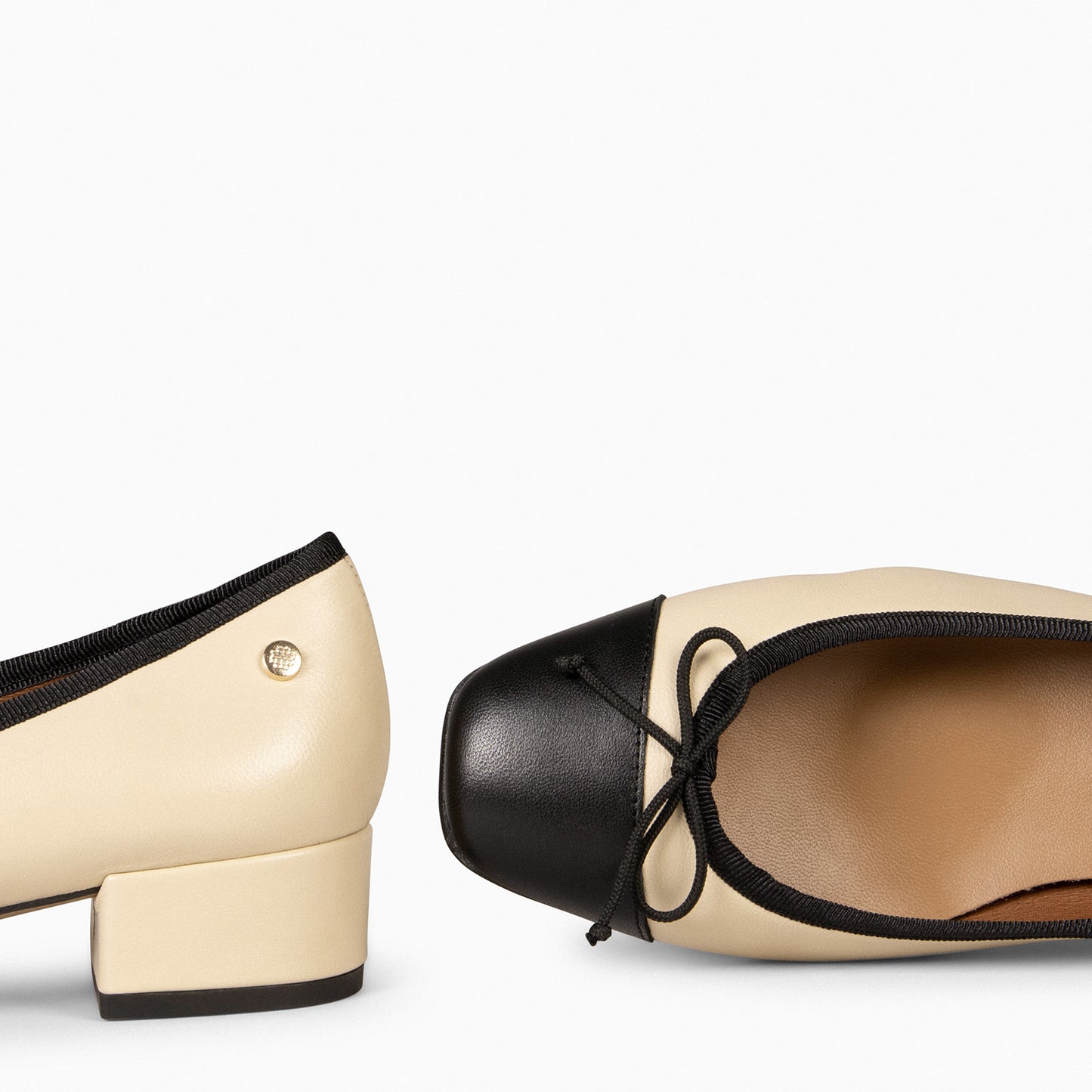 GLAMOUR – Bailarinas con tacón y puntera de charol BEIGE NEGRO