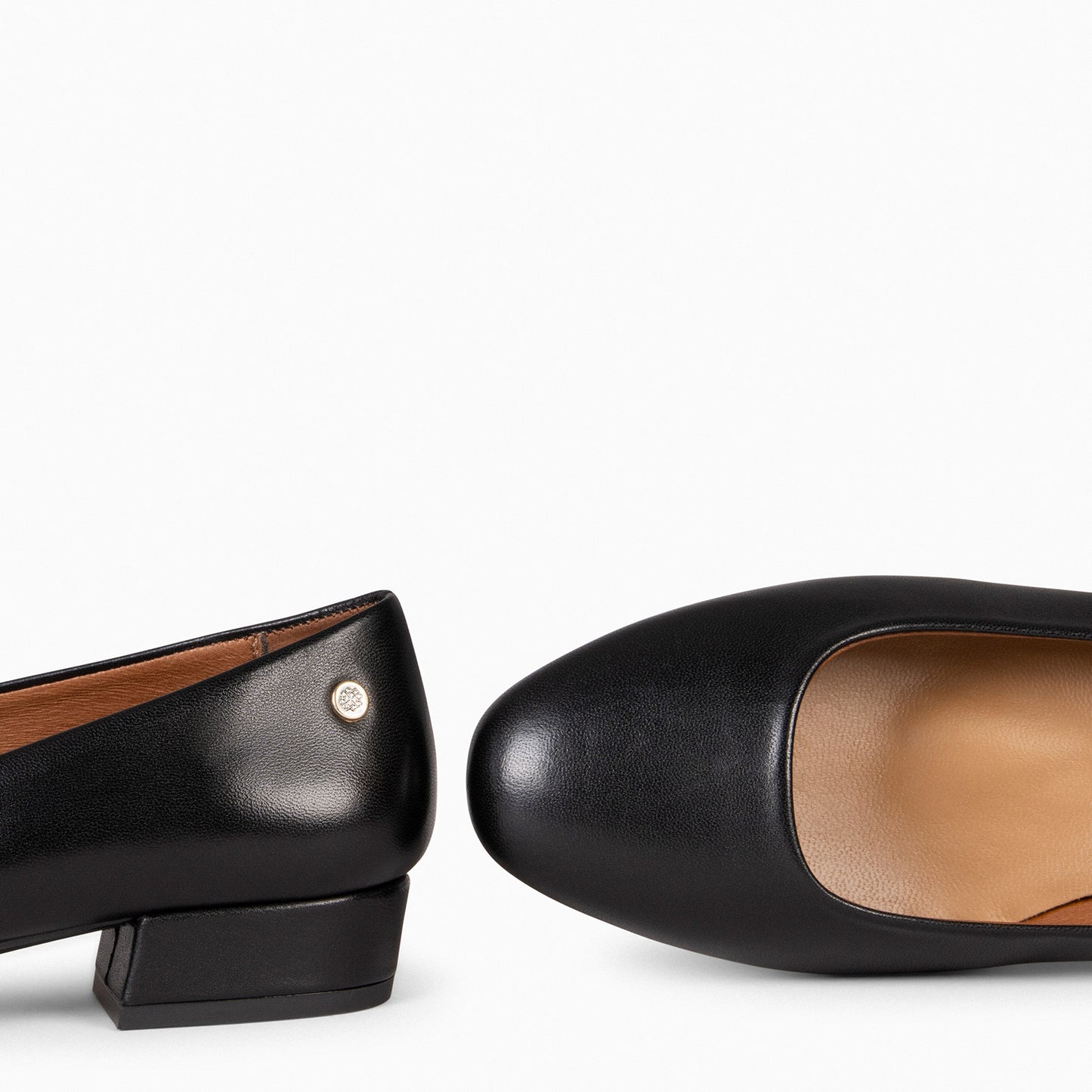 URBAN XS – Zapatos de tacón bajo de NEGRO