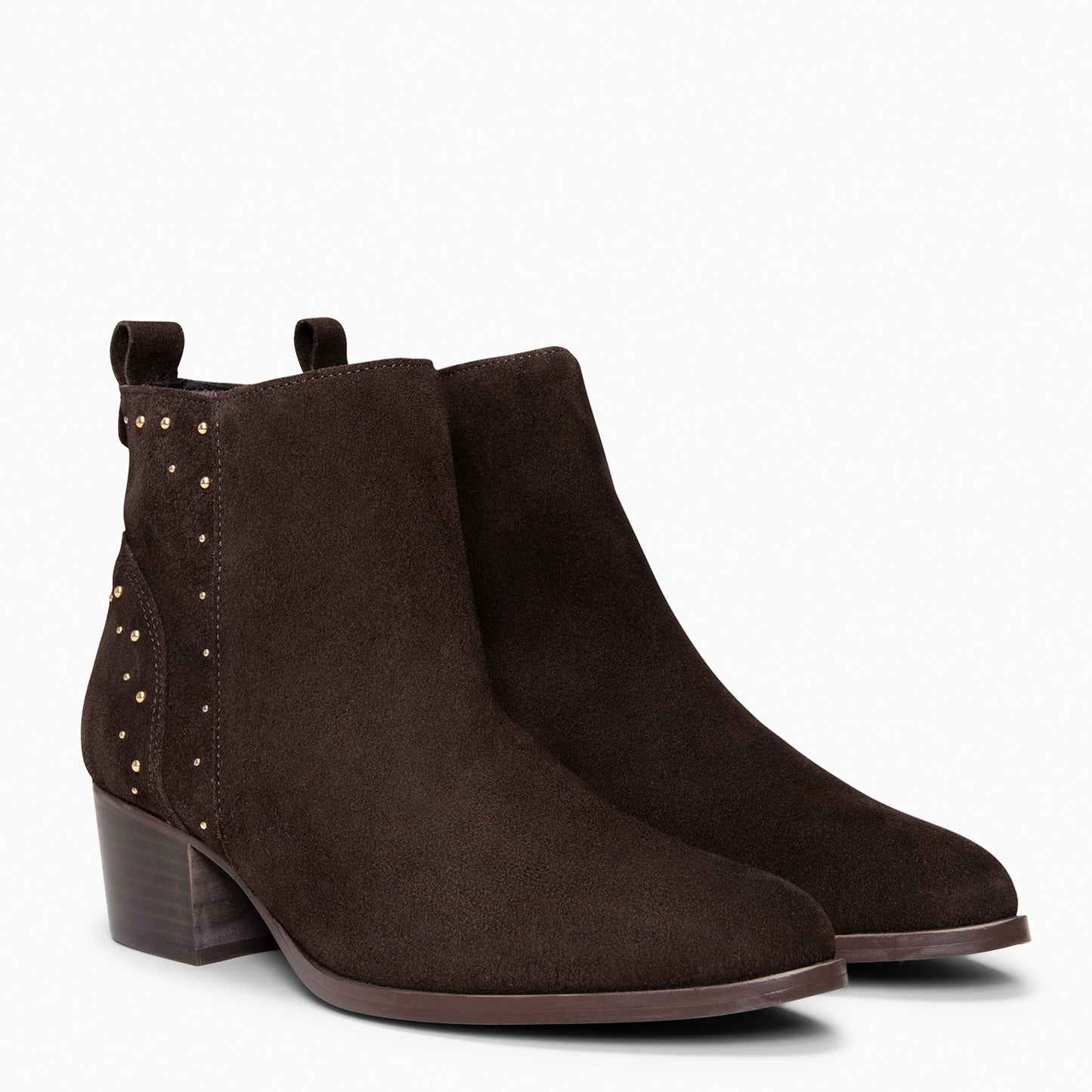 DUSTY – botines de serraje con tachas MARRON