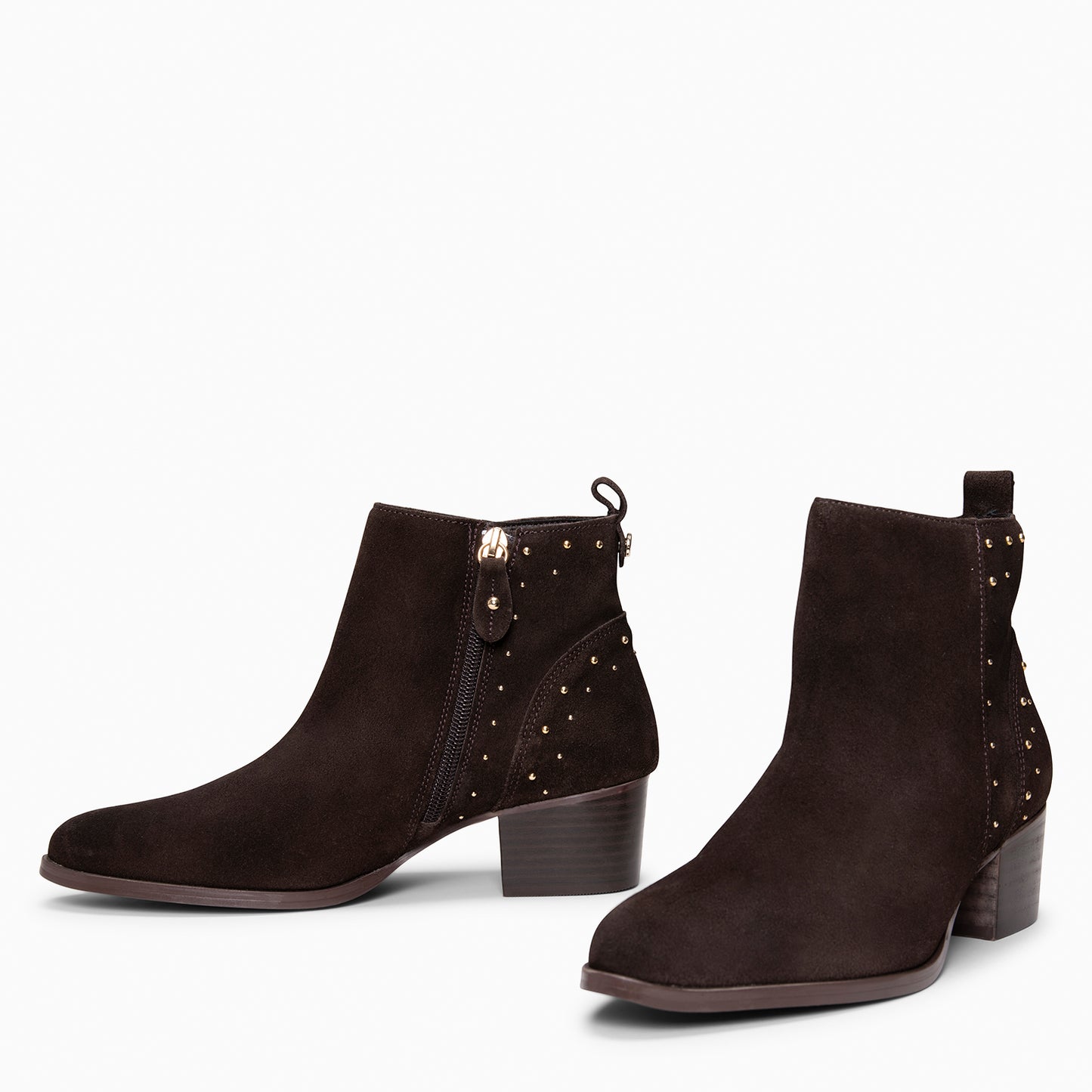 DUSTY – botines de serraje con tachas MARRON