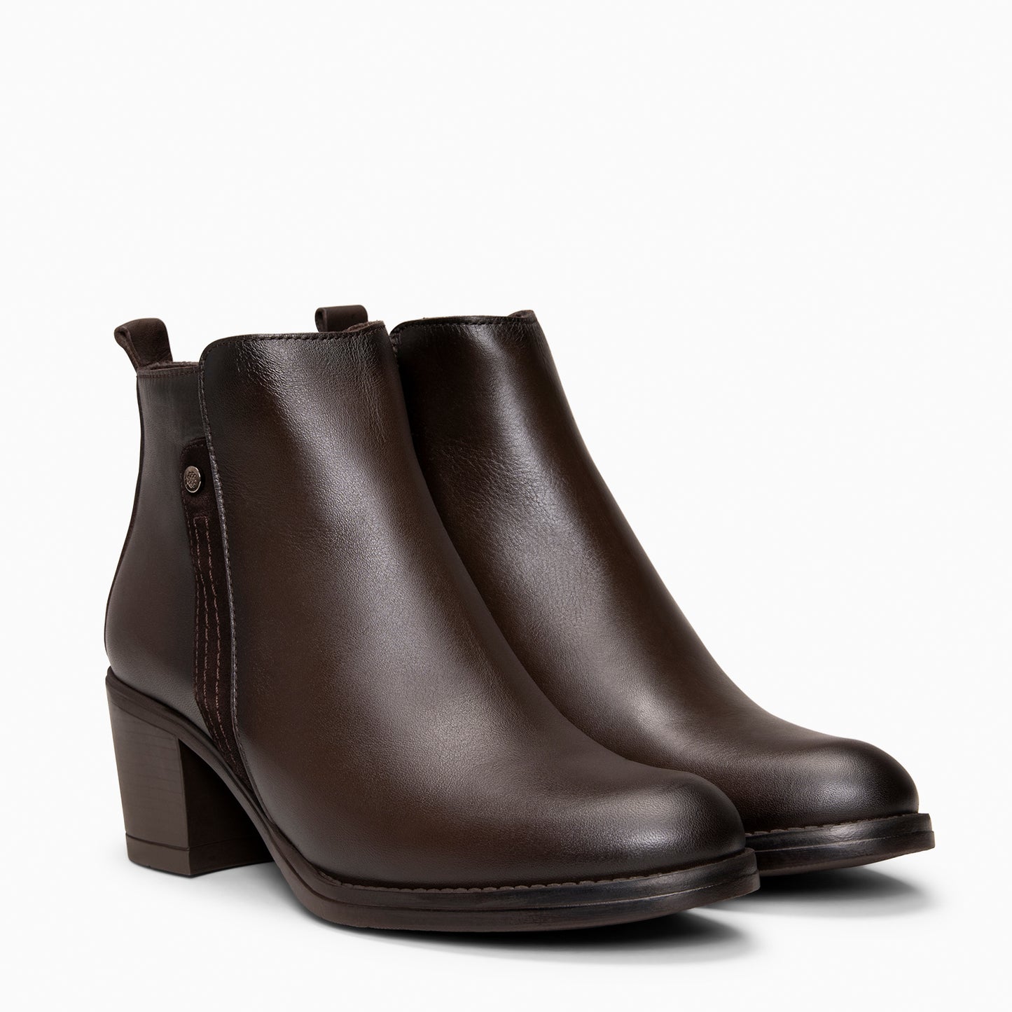 MONTSE – Botin de tacón ancho de piel MARRON