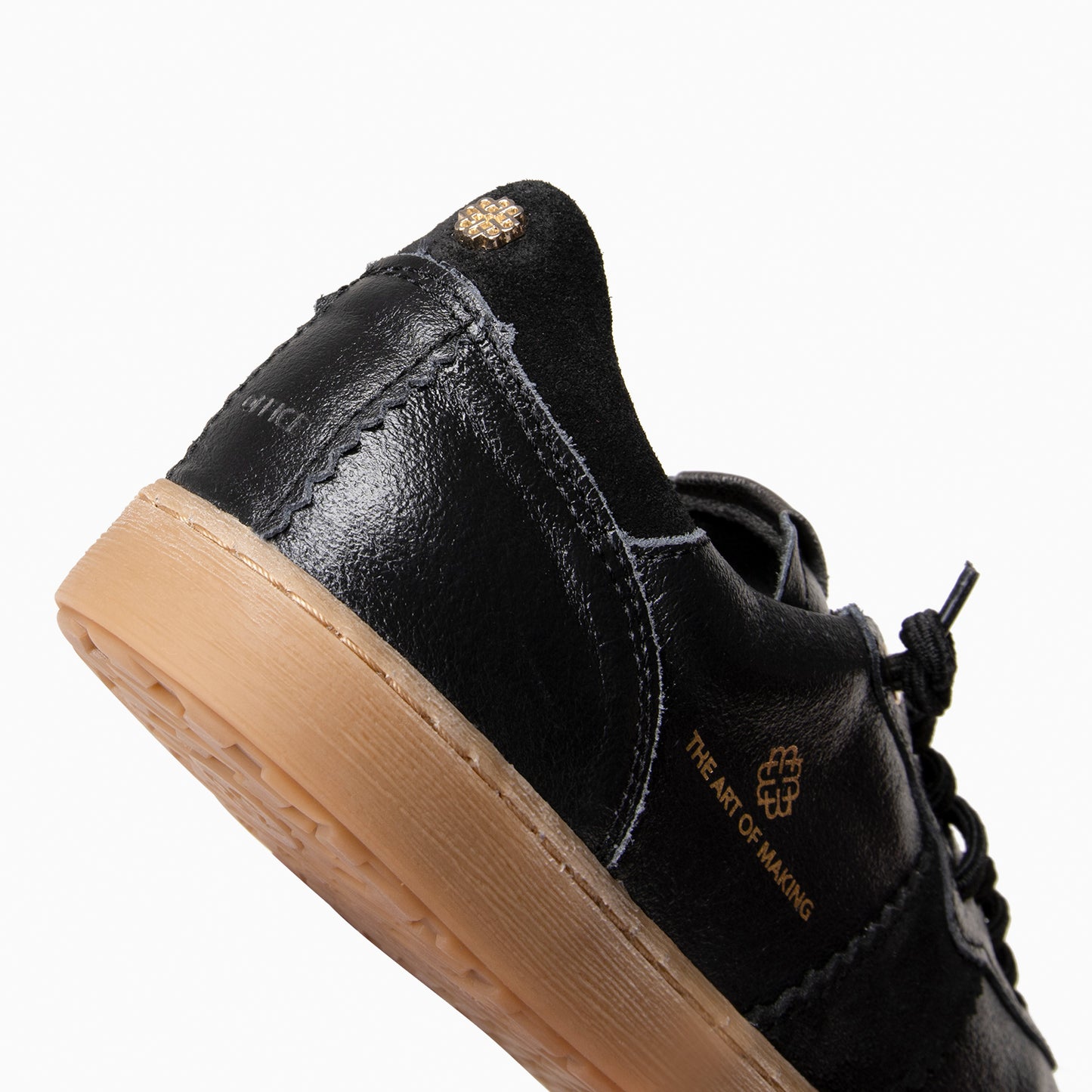 STÜDIO 01 - Deportivos CHAROL NEGRO