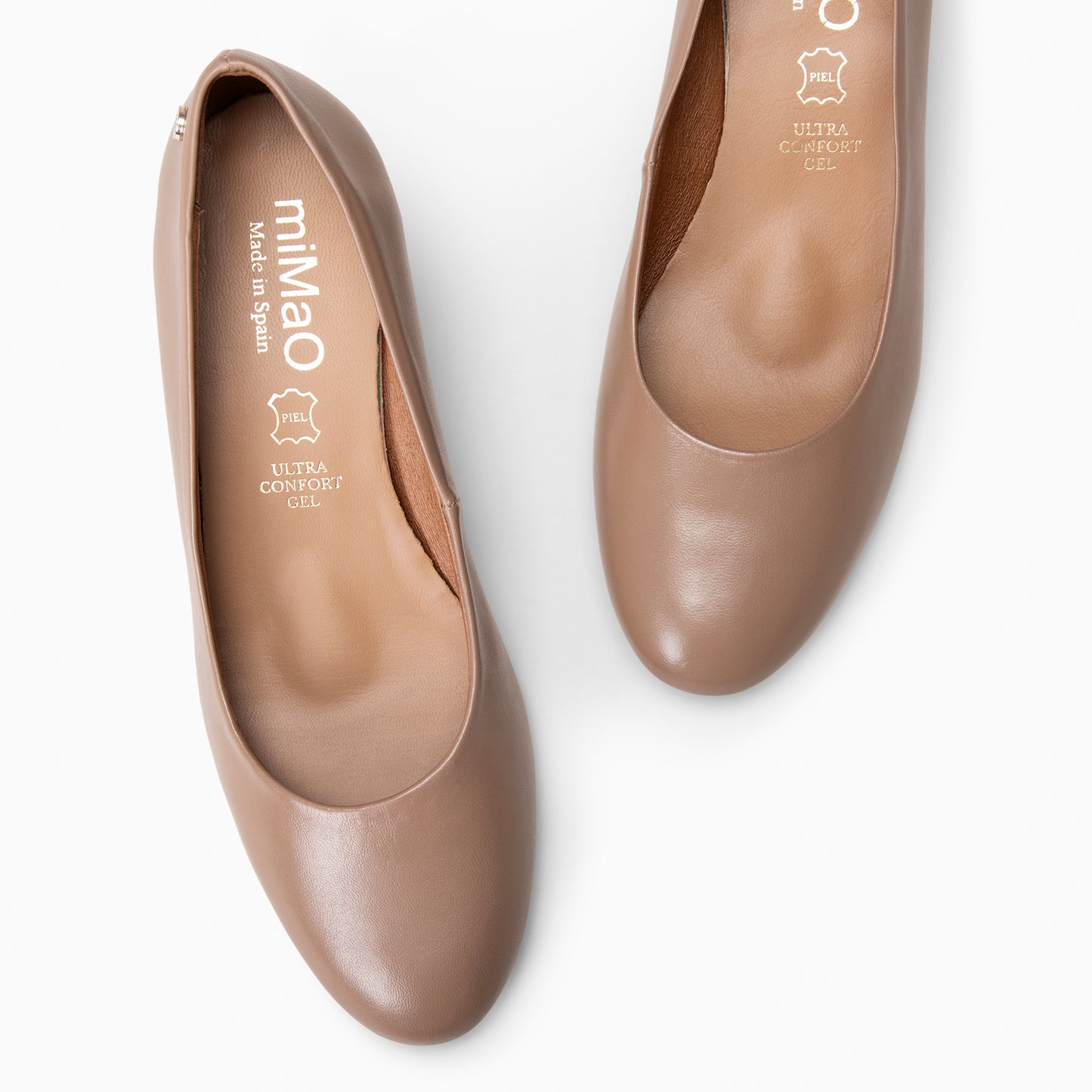 URBAN REDONDO SALÓN – Zapatos de tacón bajo de napa TAUPE