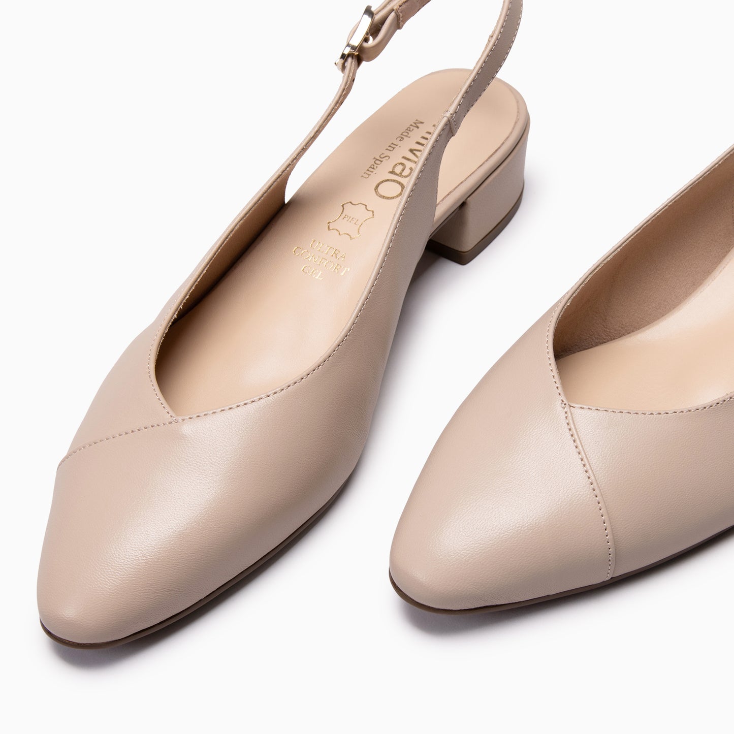 MARTINA - Zapatos Destalonados con puntera cruzada BEIGE