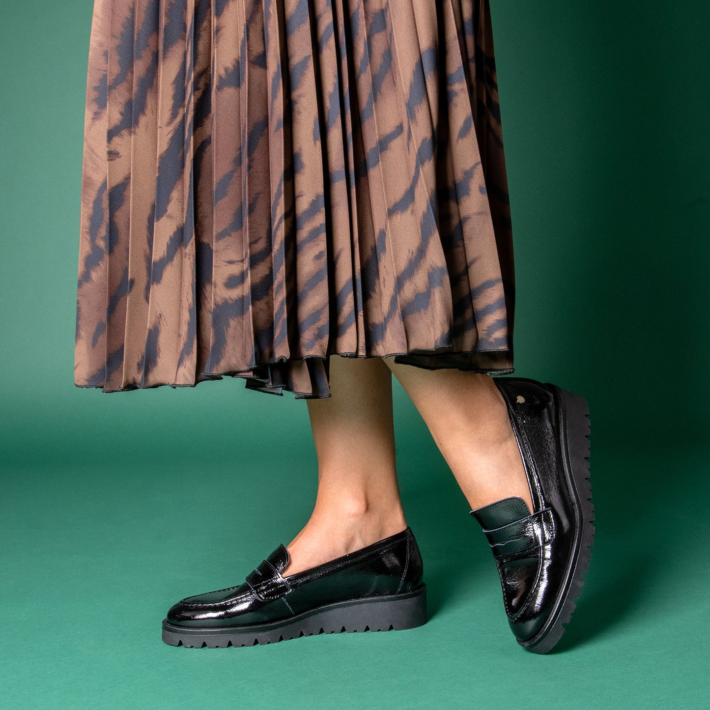 DAFNE - Mocasín con cuña  NEGRO