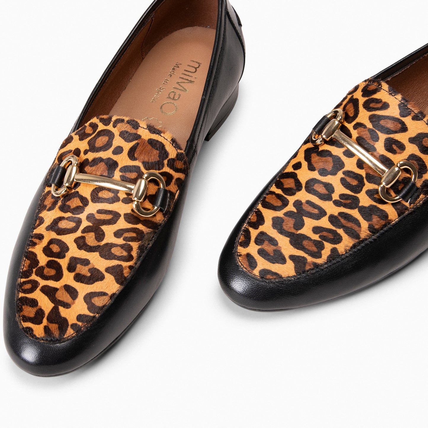 STYLE SAUVAGE - Mocasín tacón bajo LEOPARDO