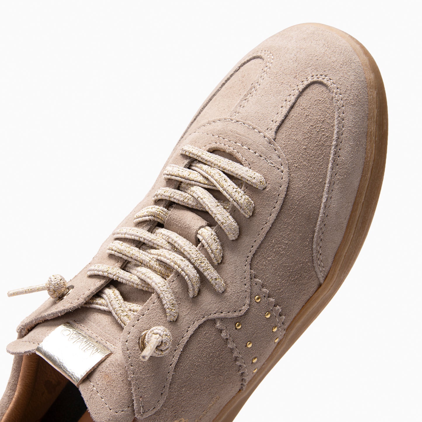 STÜDIO 01 - DEPORTIVOS TAUPE TACHAS