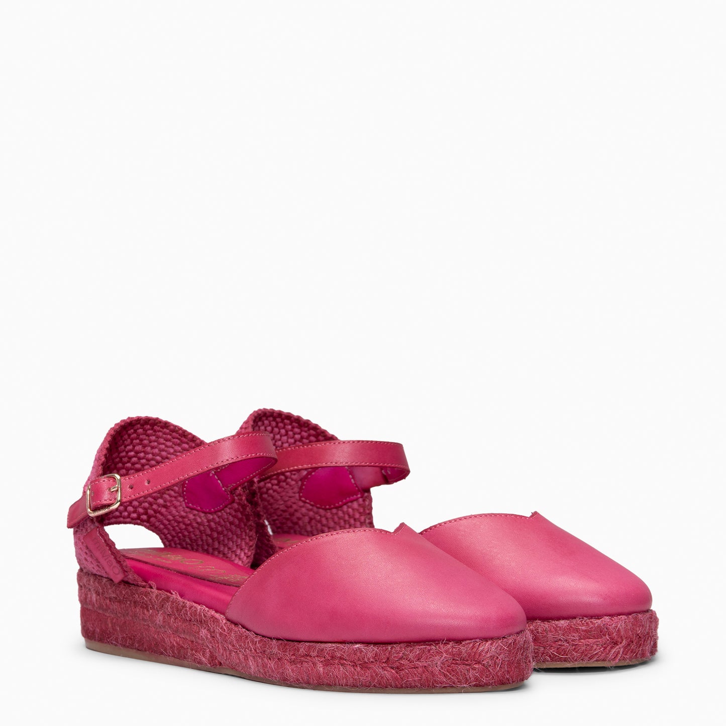 PRAVIA  - Cuña de esparto con tintado natural FUCSIA