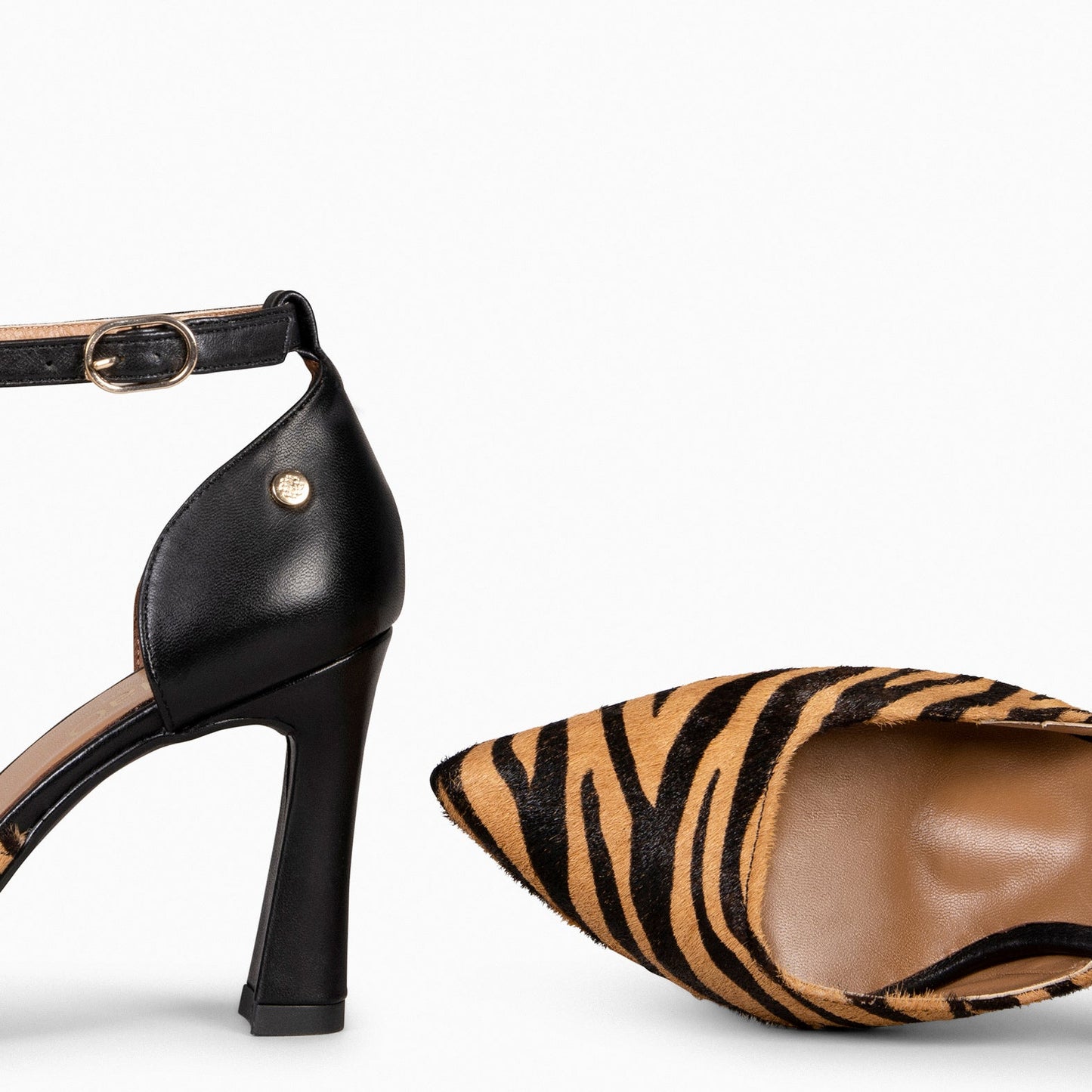 AINHOA - Zapato de tacón punta fina CEBRA