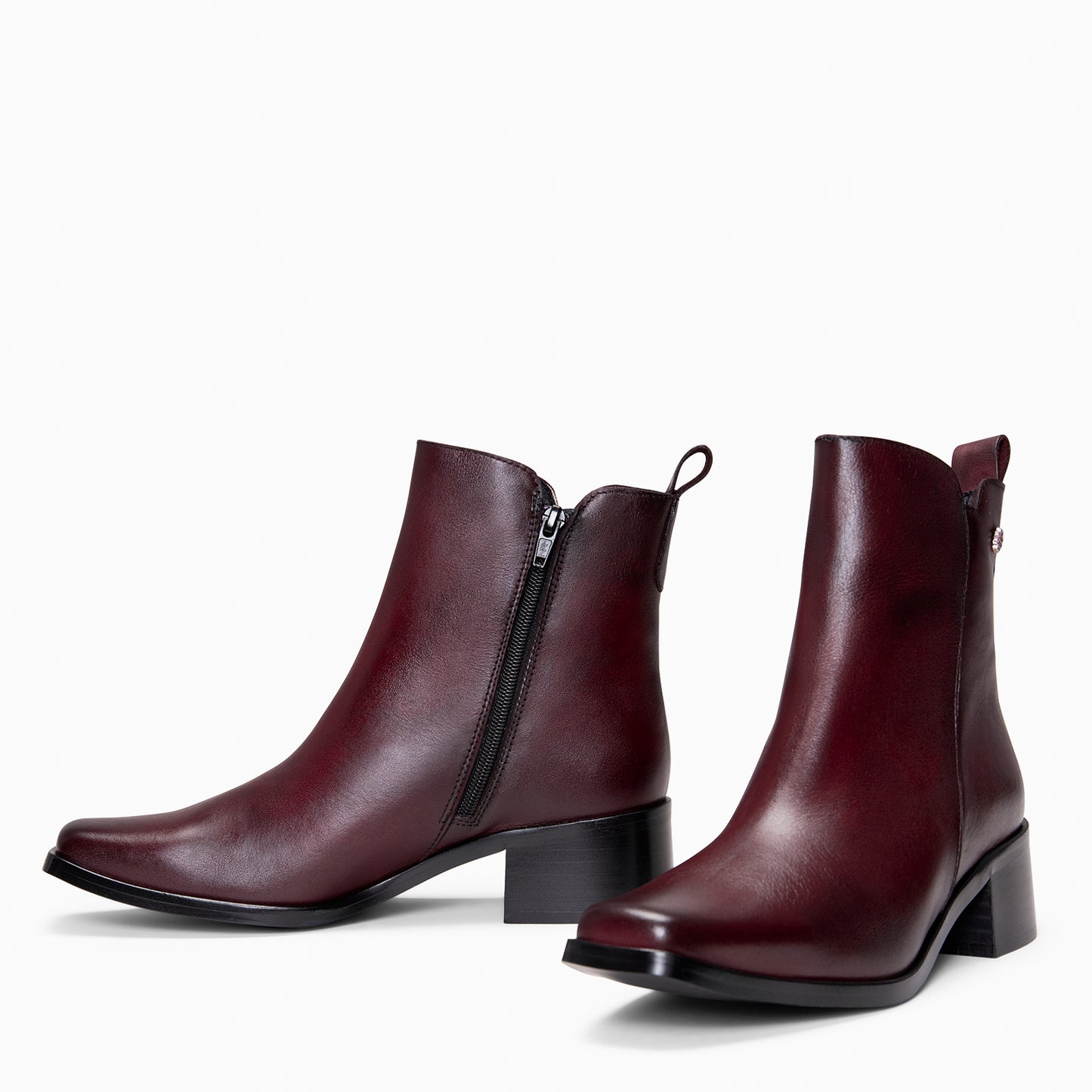 BERLIN – Botines bajos de mujer de piel BURDEOS