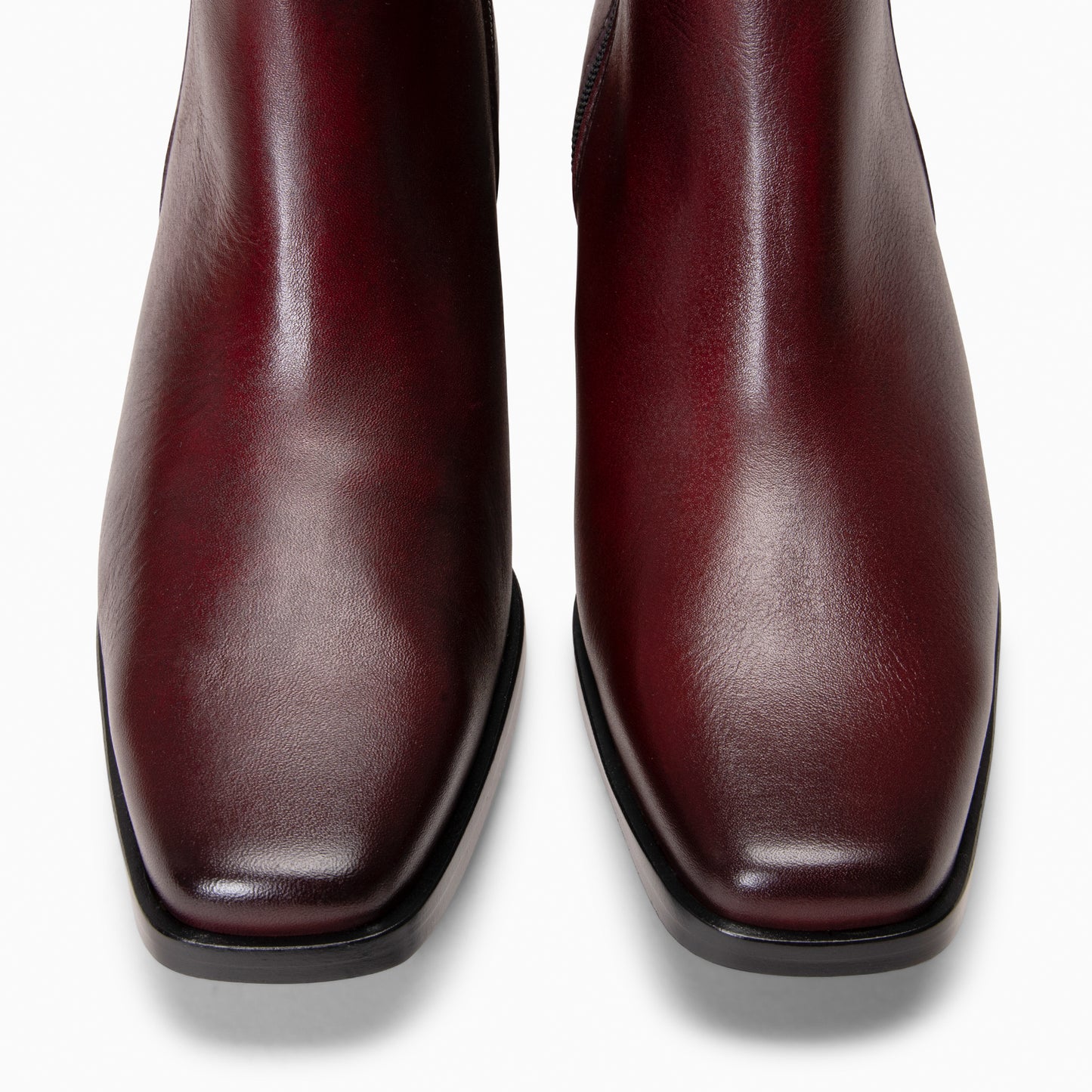 BERLIN – Botines bajos de mujer de piel BURDEOS