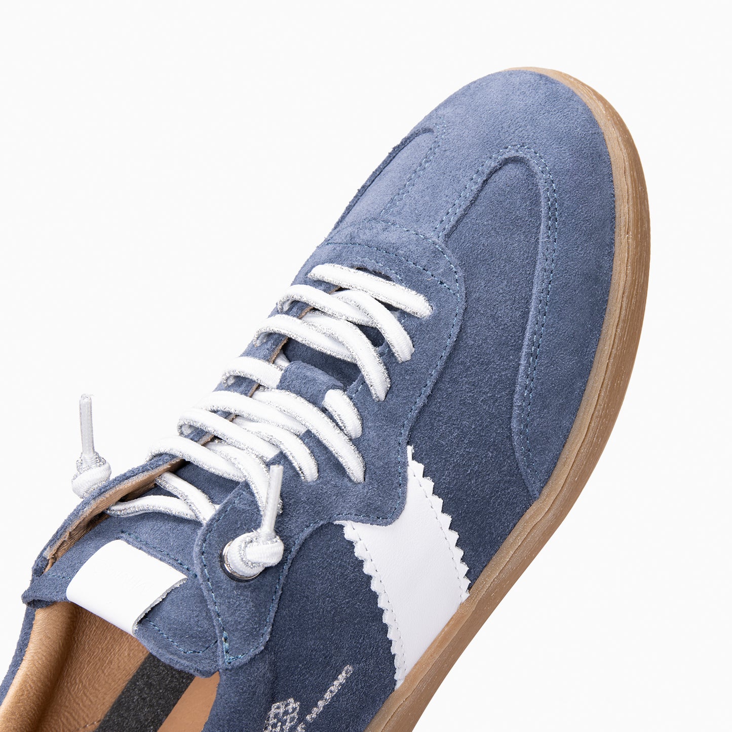 STÜDIO 01 - DEPORTIVOS JEANS