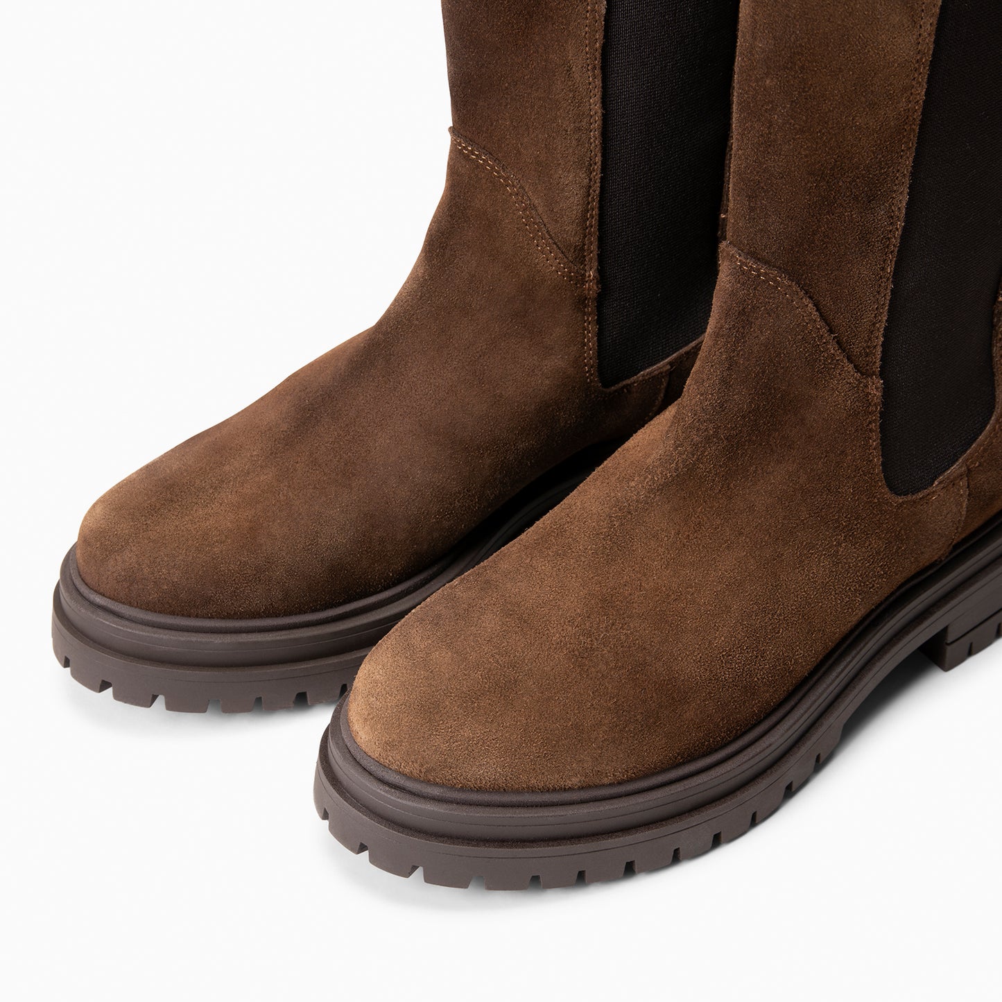 MARTE - Botines Chelsea con suela track MARRON