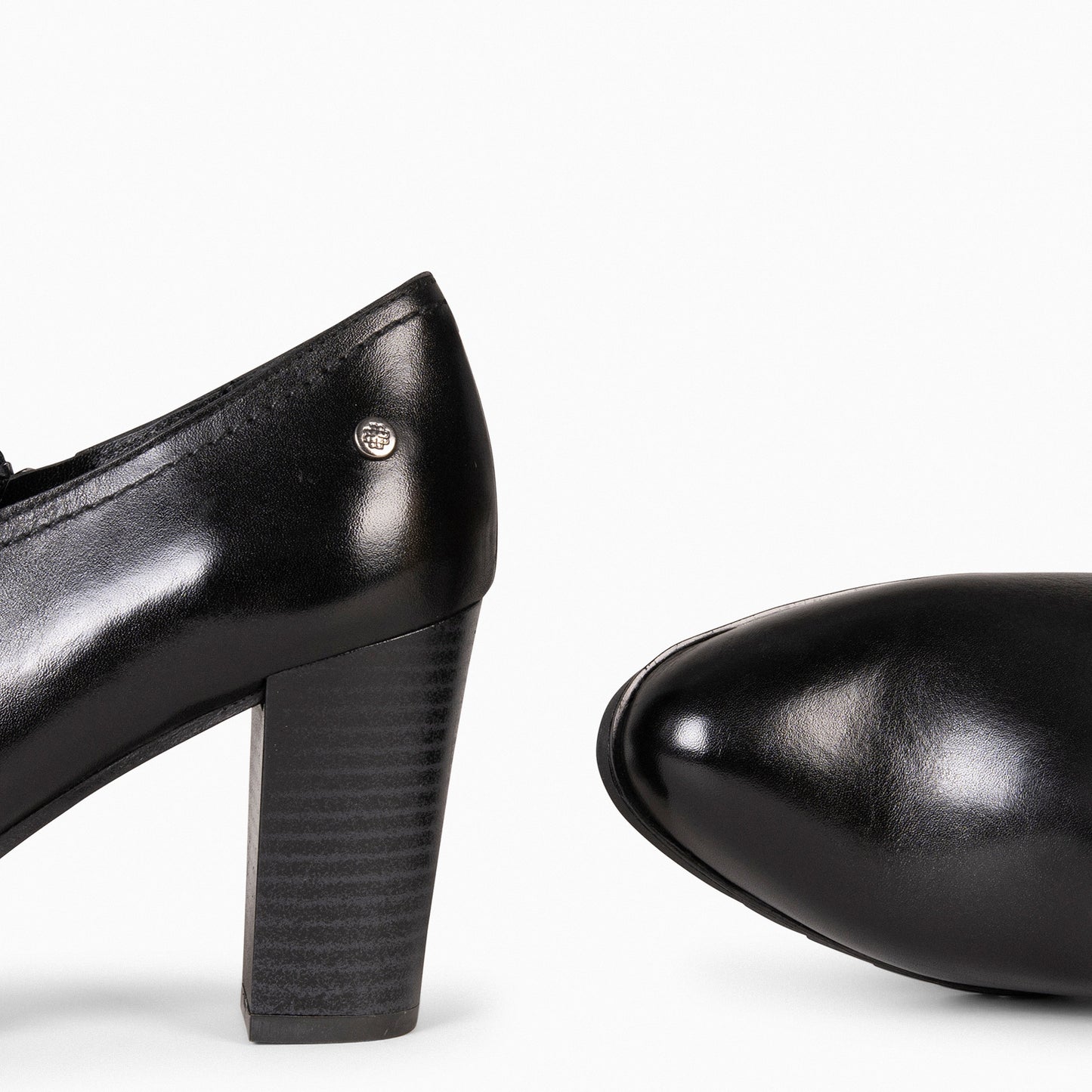 DAYANA – BOTÍN TOBILLERO NEGRO