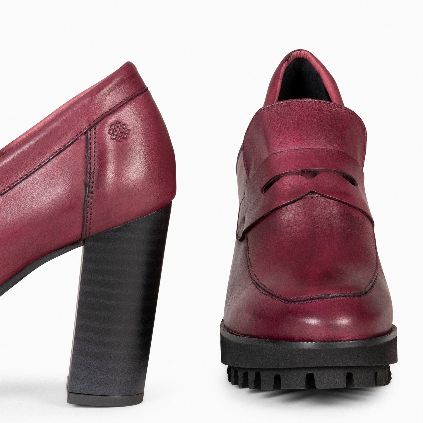 TREND – Mocasín con tacón y plataforma  BURDEOS