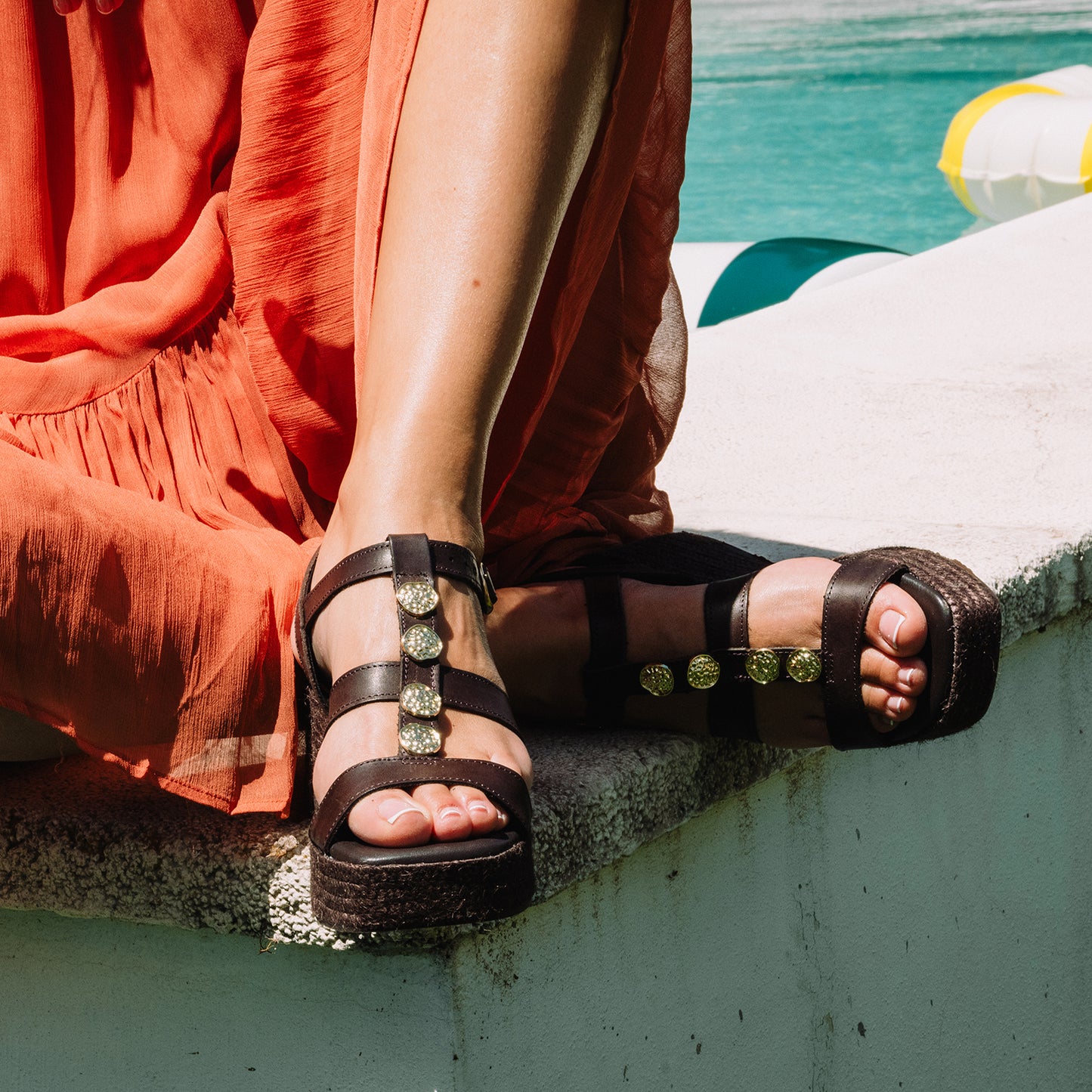 DANAE - Sandalias de plataforma de yute  MARRON